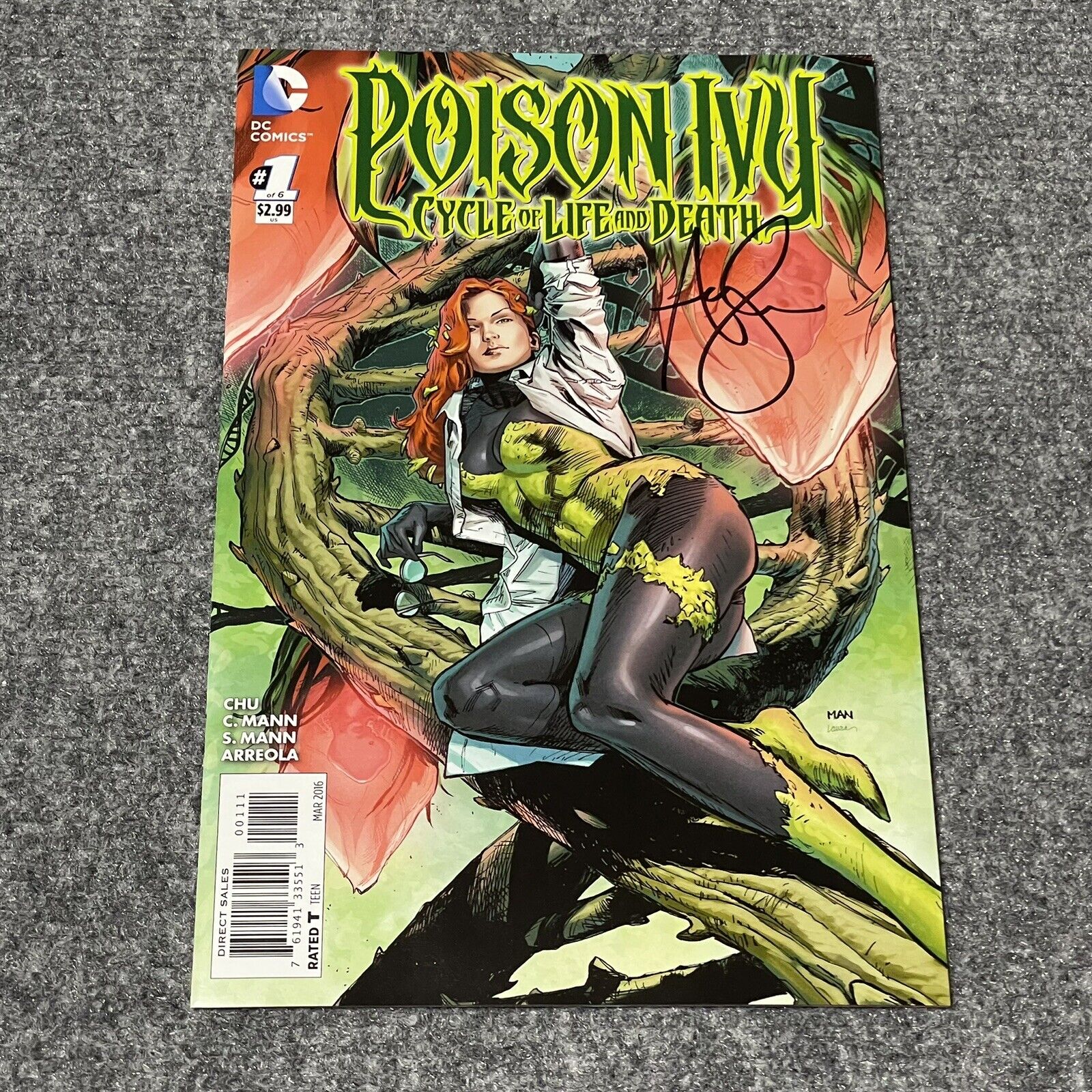 Poison Ivy Cycle of Life and Death 1 Signed Amy Chu  Autograph DC Comics