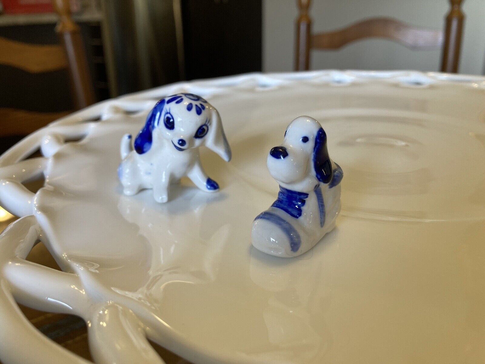 2 Vintage Delft Blue Derpy Puppy Dog Figurines, Great Condition, Printer’s Tray