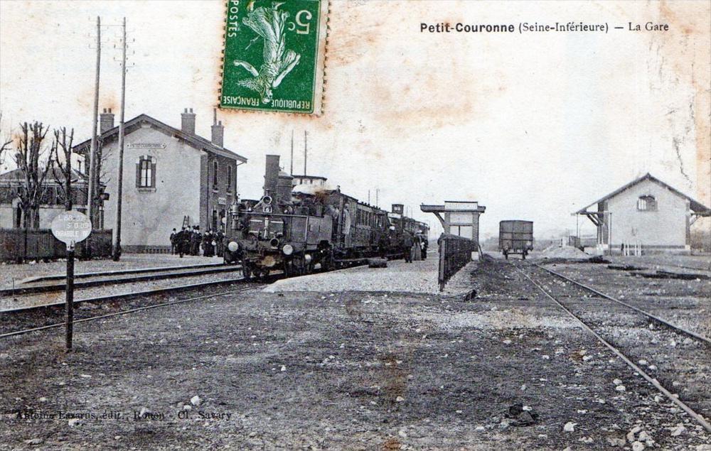 CPA 76 PETIT CROWN LA GARE (TRAIN EN GARE BELLE CPA