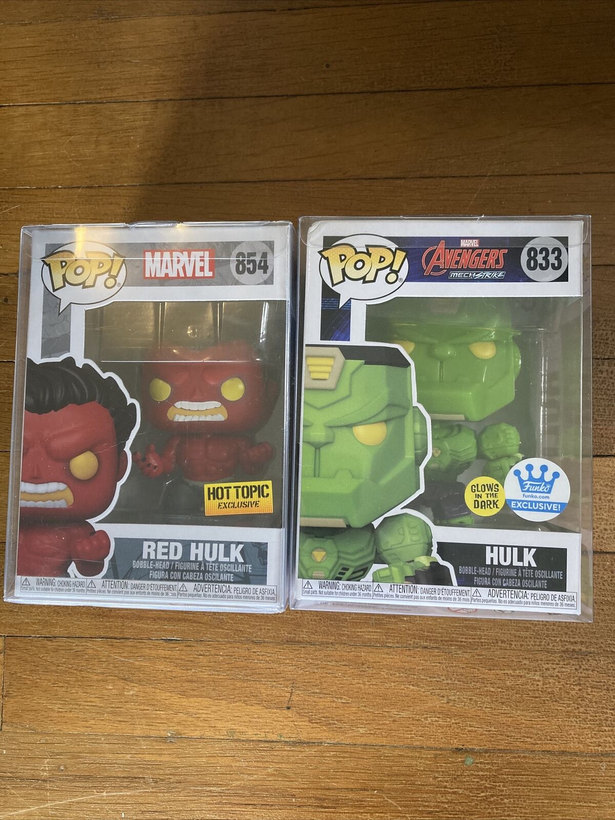 Funko Pop Hulk Bundle: #833 Hulk And #854 Red Hulk. W/ Vinyl Box Protectors