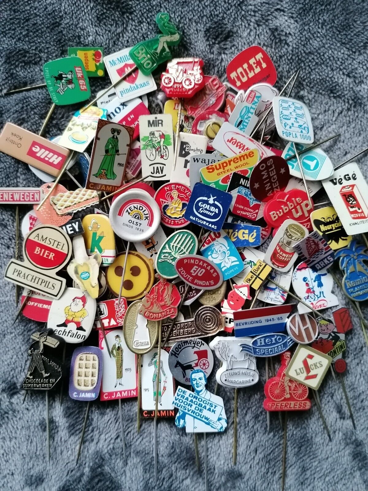 Metal stick pins. 100 European Vintage Metal Stick Pins. Rare, vintage, pins.