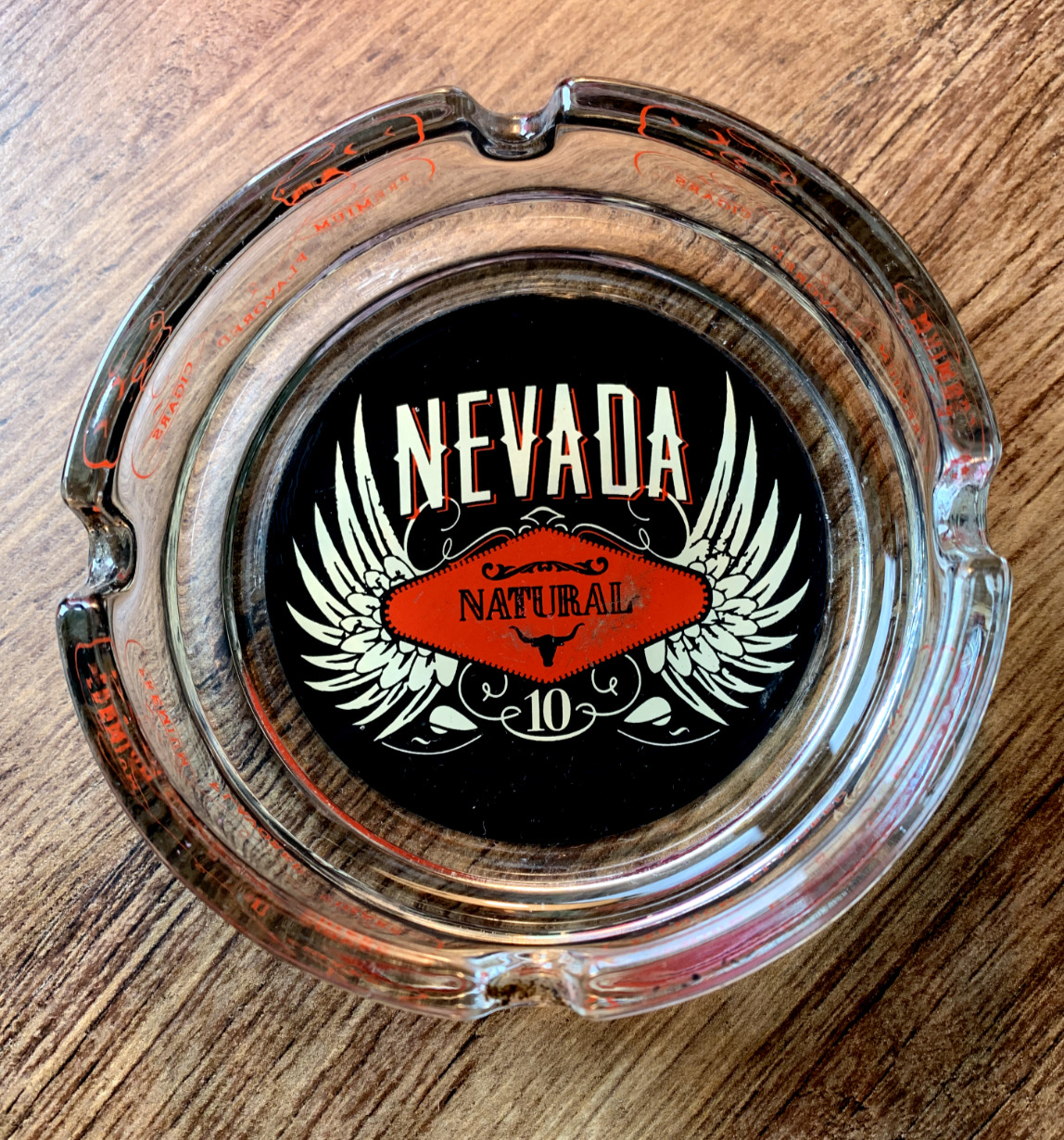 Vintage NEVADA NATURAL CIGARS #10 GLASS ASHTRAY