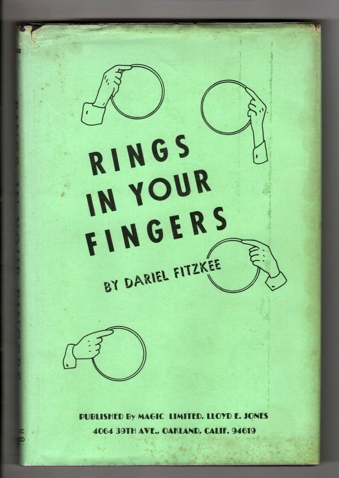 Linking RINGS IN YOUR FINGERS by Dariel Fitzkee 2nd ed 1977 HC/DJ MAGIC LIMITED