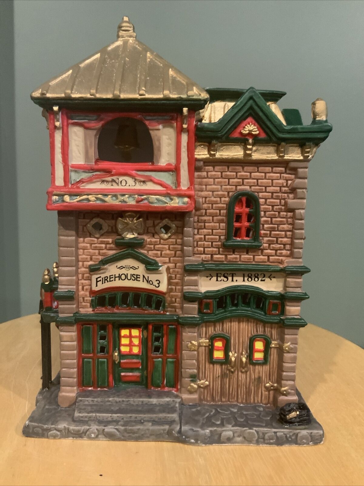 Lemax Firehouse No3 Yr 2005 Christmas Village House Retired With Box