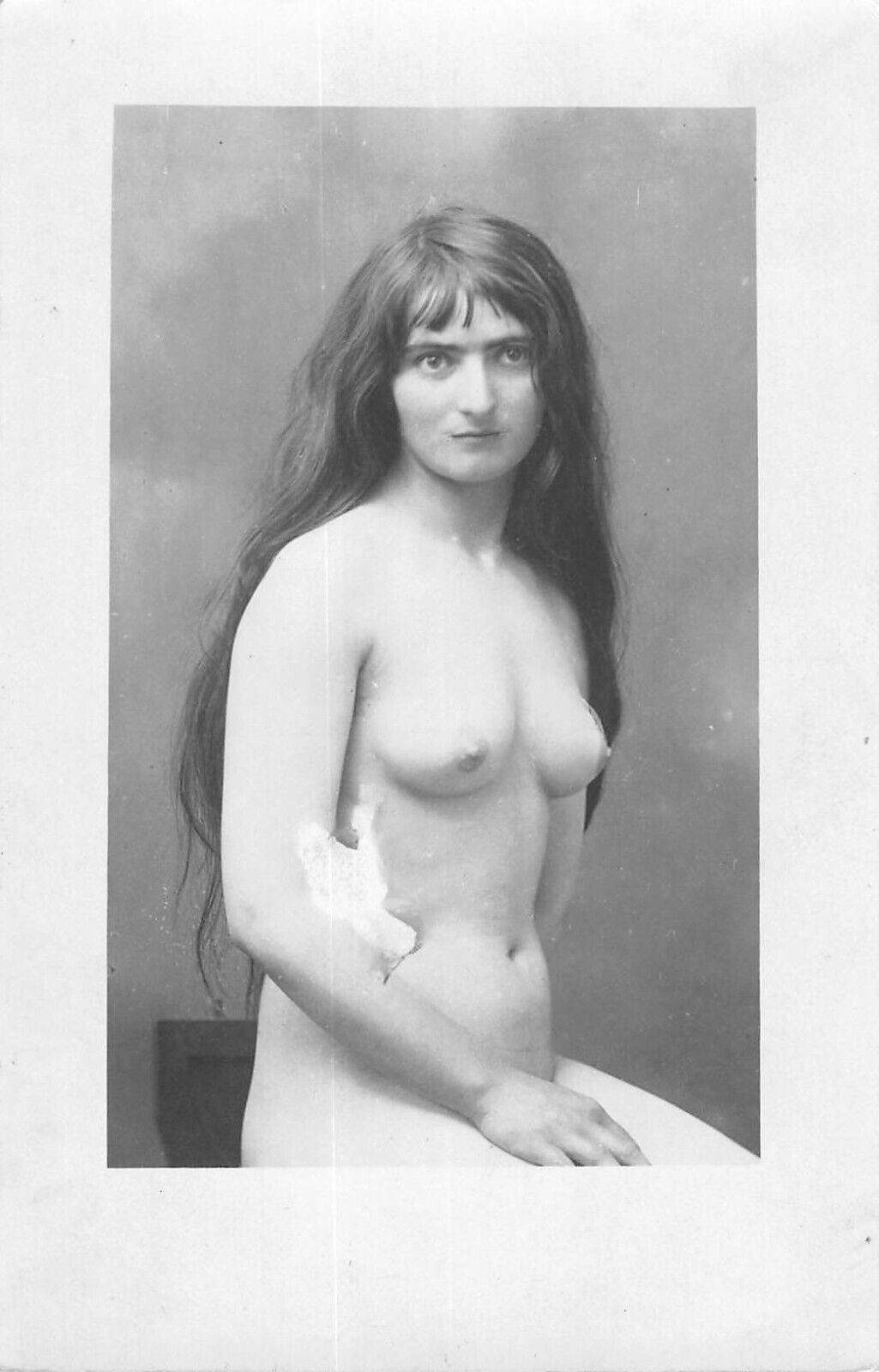 CPA / THEME NU / PHOTO CARD / WOMAN CERTAINLY NORTH AFRICA / BREAST NUDE EN