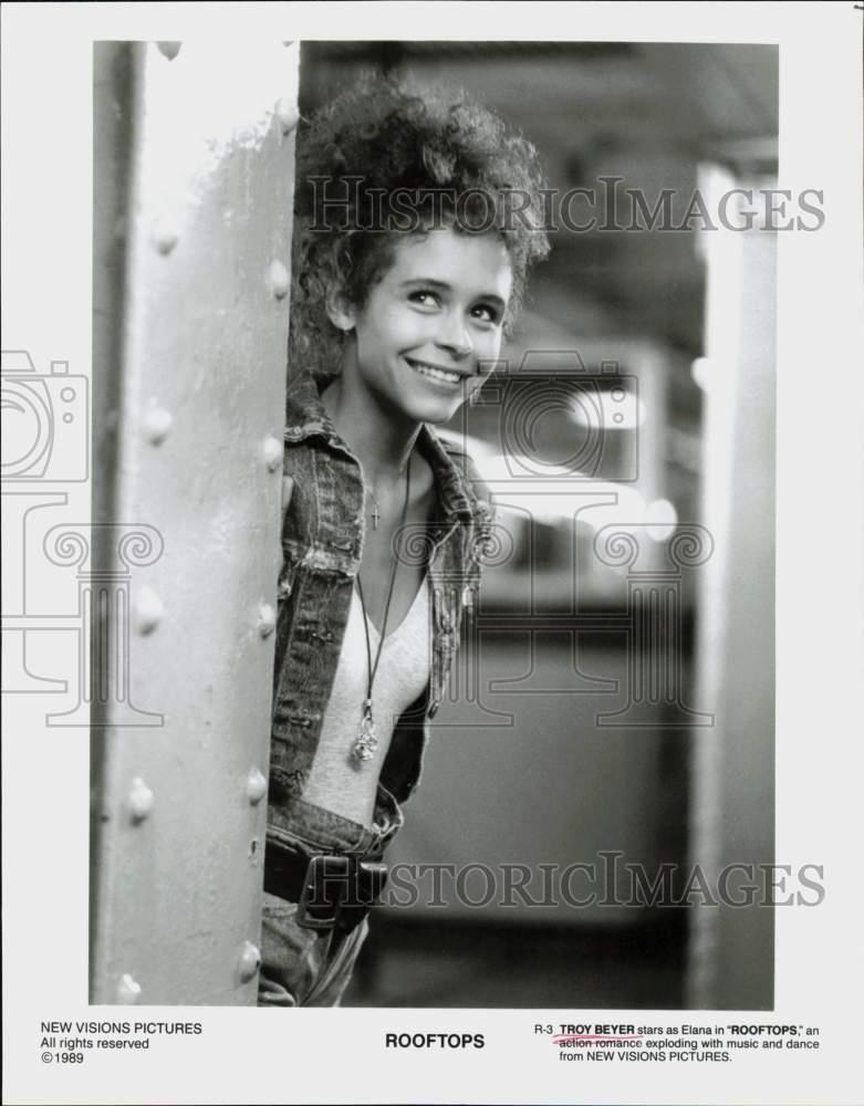 1989 Press Photo Troy Beyer in a scene from \