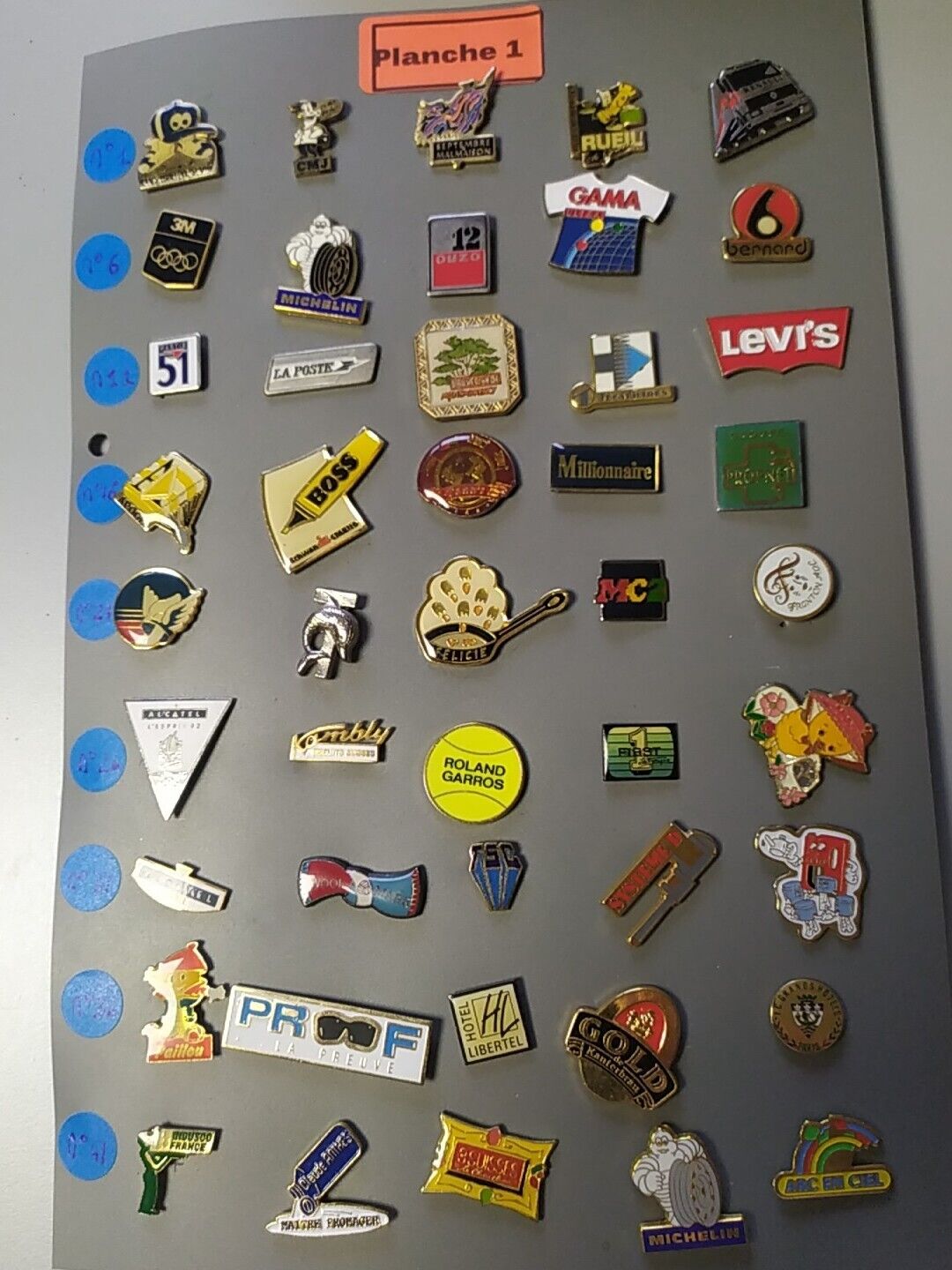 20 PINS TO CHOOSE FROM €30 SHIPPING INCLUDED FOR FRANCE (€12 FOREIGN PACKAGE)