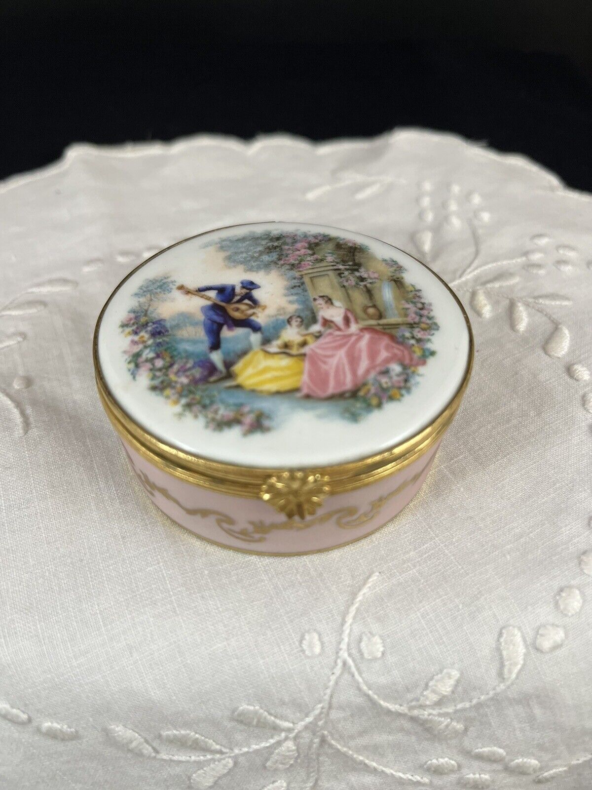 Vintage Limoges France porcelain hinged trinket box ~ Renaissance Scene