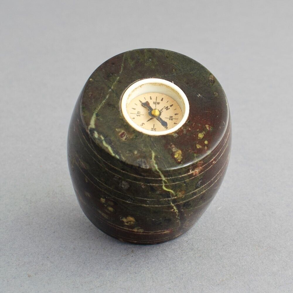 Antique CORNISH SERPENTINE Green/Red Agate BARREL with Inset DIRECTIONAL COMPASS