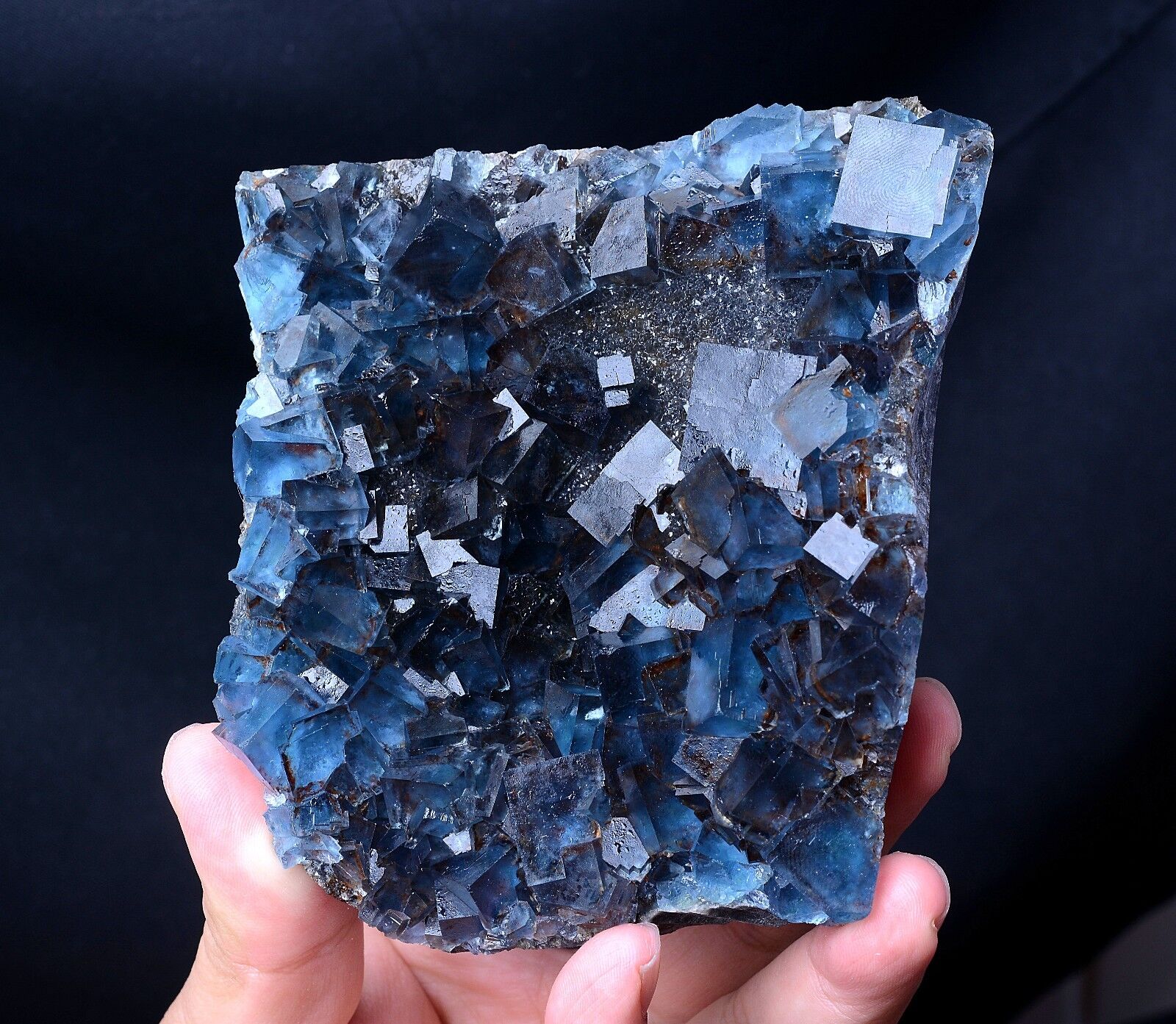 592g Natural Transparent Rare Blue Cube Fluorite Mineral Specimen/ China
