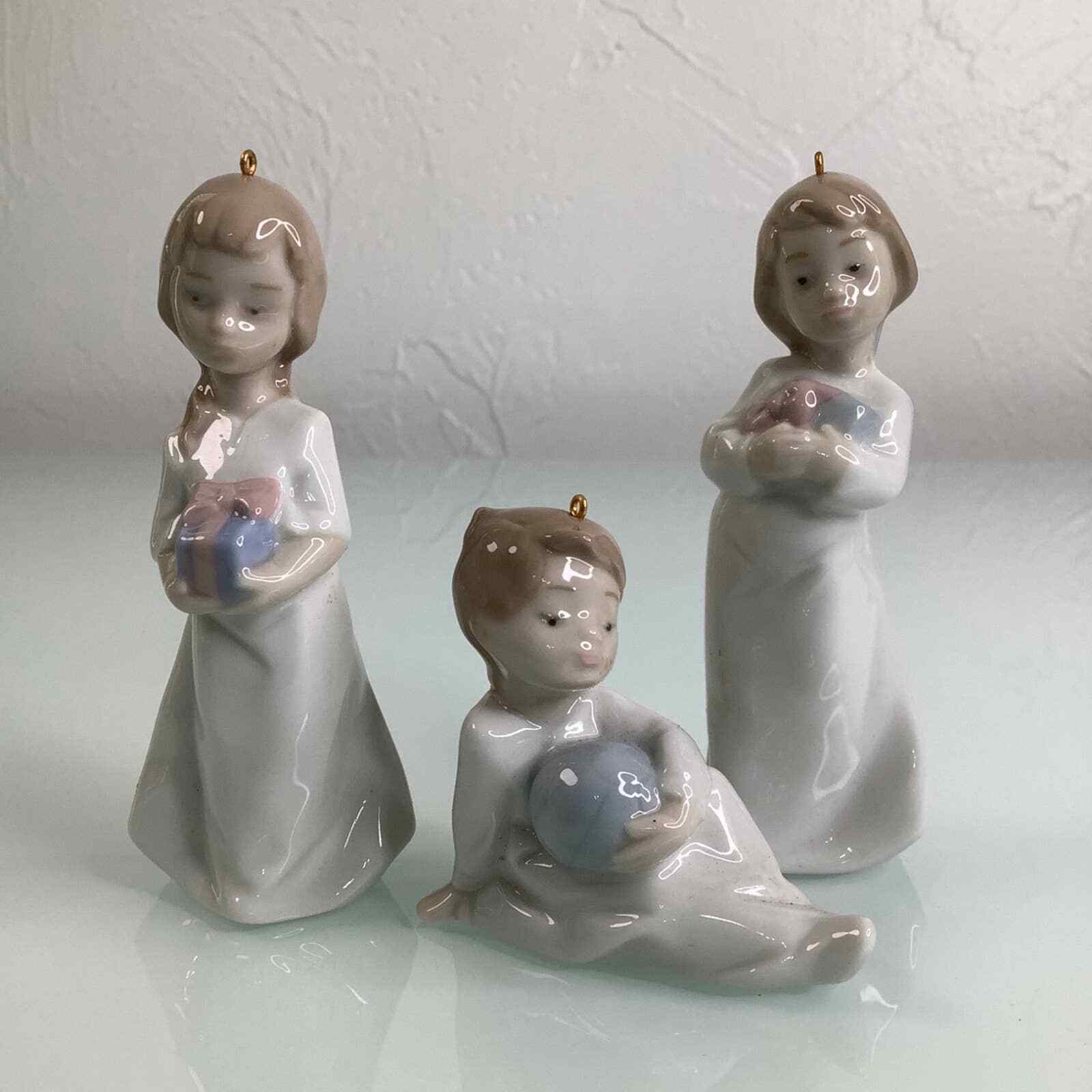 Vintage Lladro Mini Ornaments Christmas Morning #5940 set of 3 figurines EUC