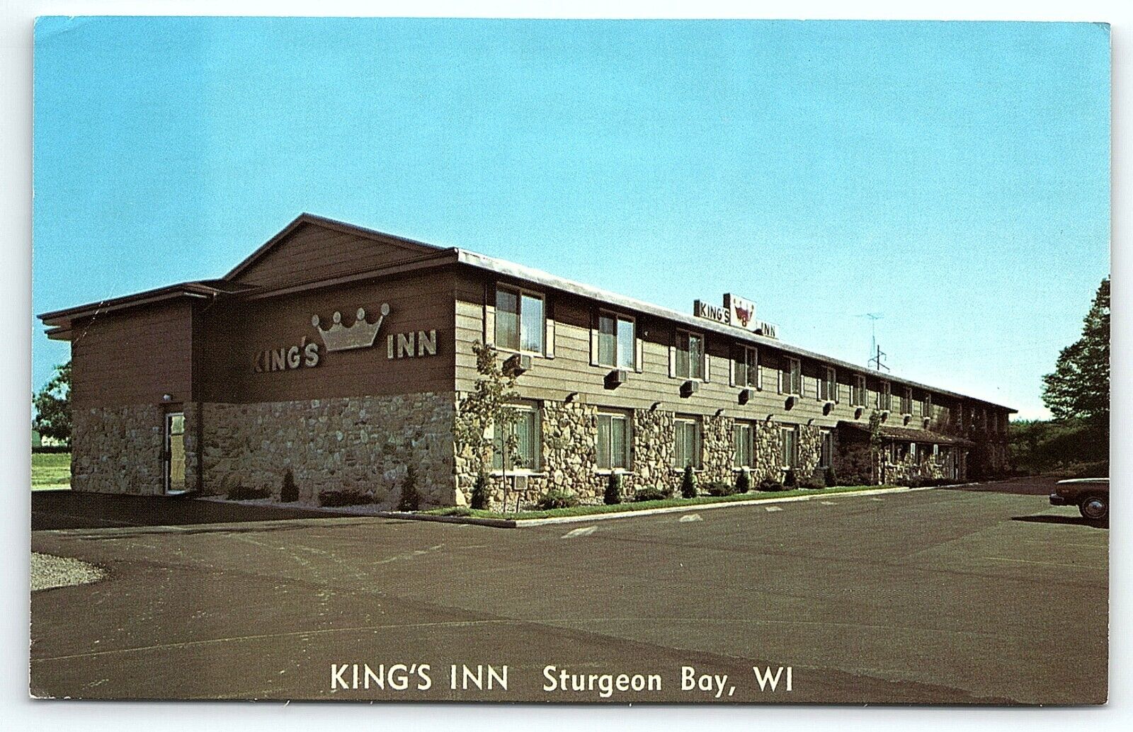 1970s STURGEON BAY WISCONSIN KING\'S INN MOTEL HOTEL GREEN BAY RD POSTCARD P3174