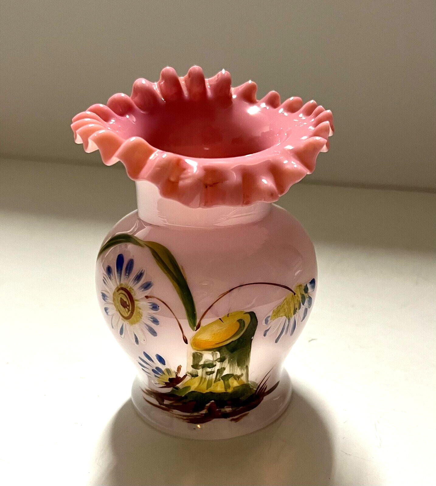 Bristol Ware England Antique Glass Fire Hand Painted Pink Ruffled Vase  5 1/8