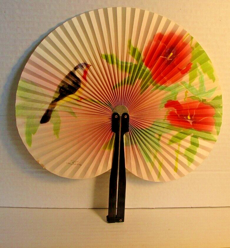 BEAUTIFUL VINTAGE PAPER FAN PAINTED SCENERY FLOWERS PEOPLES REPUBLIC OF CHINA