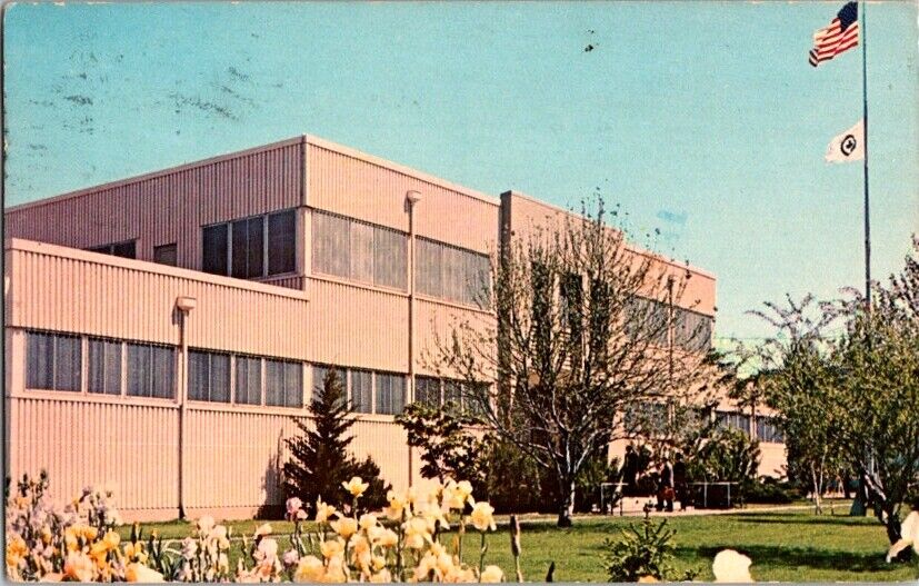 Vintage Postcard City Administration Building Richland WA Washington 1989  K-736