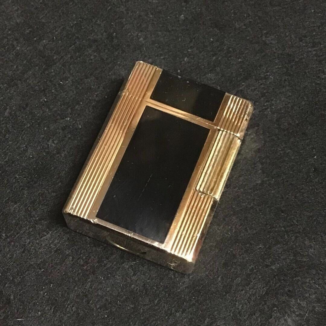 Vintage S.T. DuPont Gas Lighter Line 1s Gold Black Lacquer Working Condition