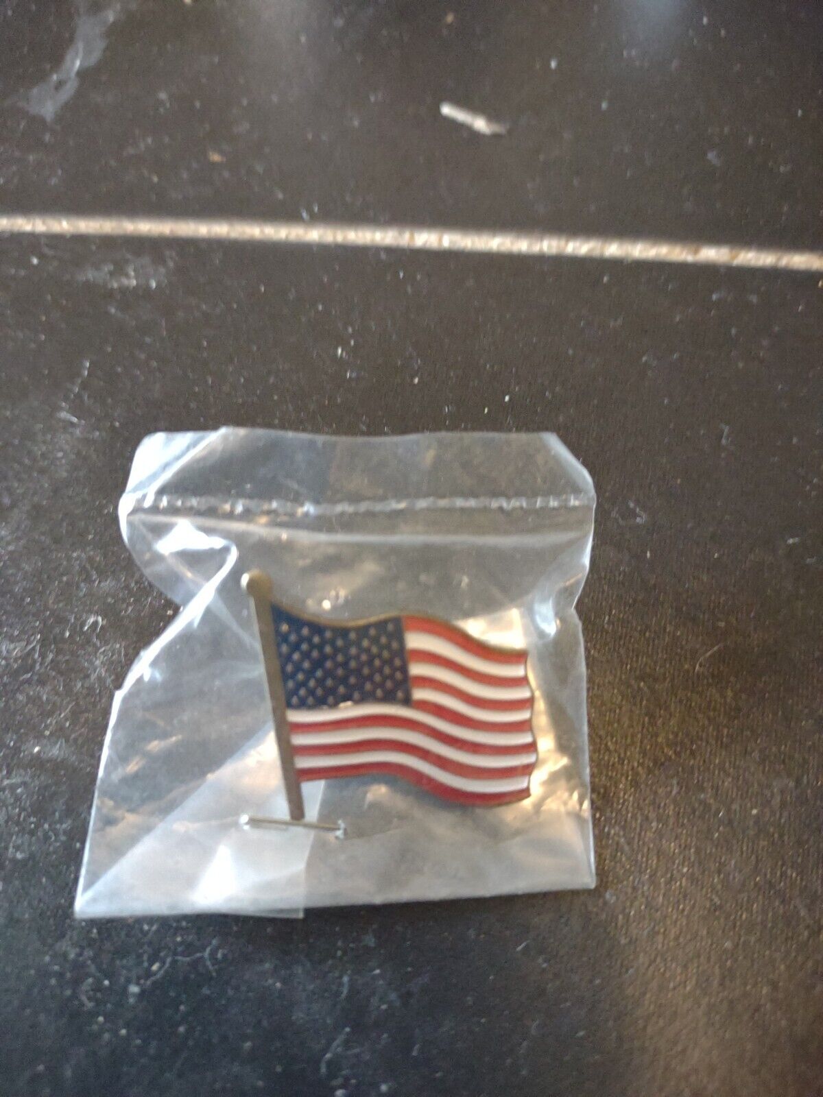 AMERICAN FLAG LAPEL PIN *MADE IN AMERICA* TRUMP USA PATRIOTIC