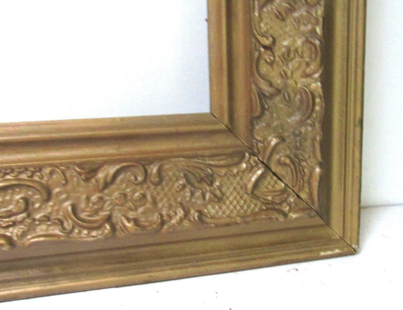 ANTIQUE   GREAT QUALITY GILT FRAME FOR PAINTING  24  X 14 INCH   ( h-26)