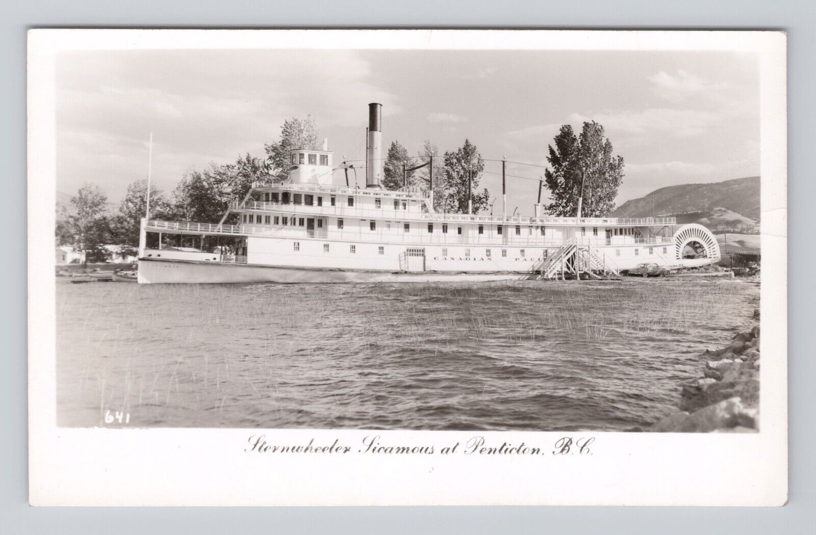 Postcard RPPC Sternwheeler SS Sicamous at Pencticton B.C. Canadian Pacific
