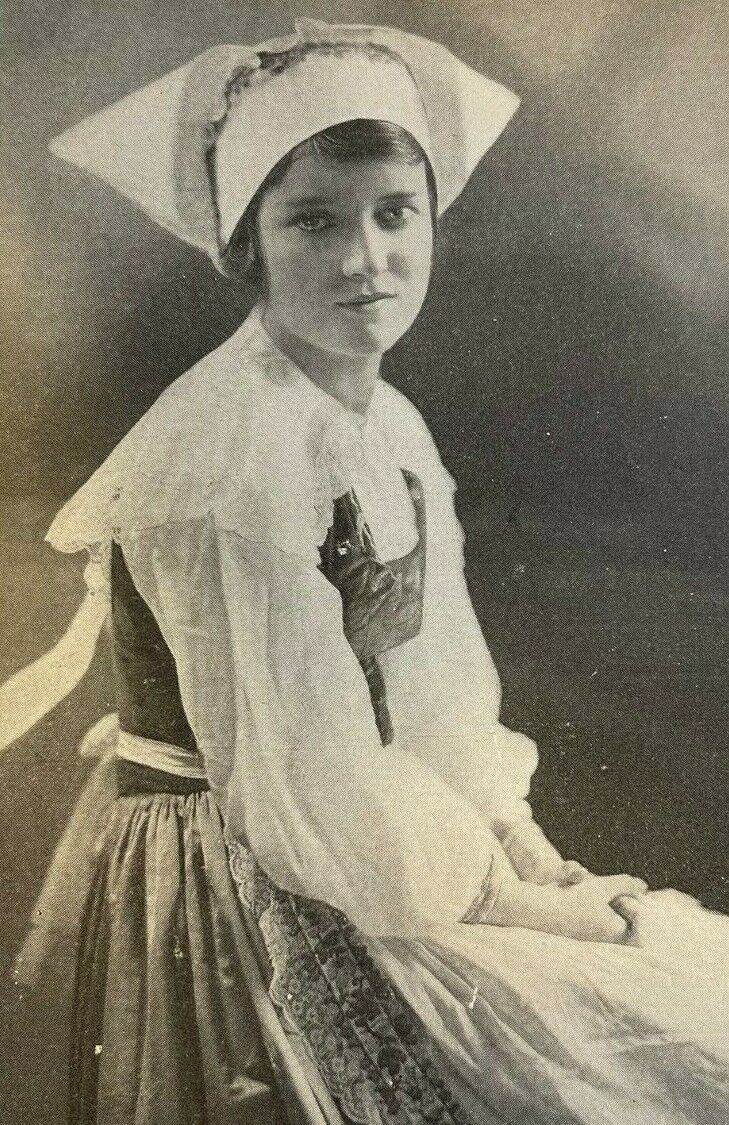 1921 Vintage Magazine Illustration Actress Peggy Wood