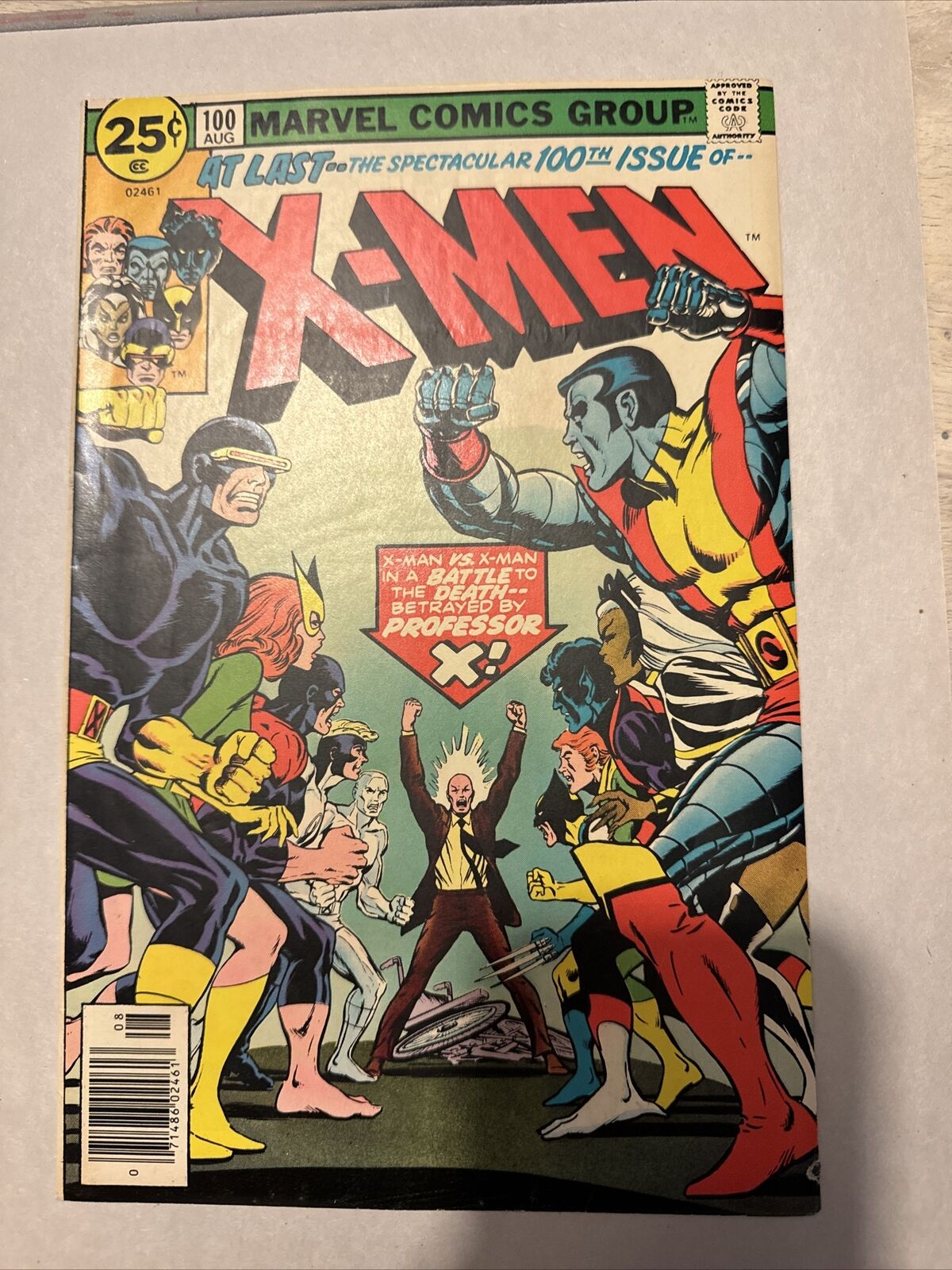 Uncanny X-Men 100 Marvel Comics 1976 Old Team vs. New Team