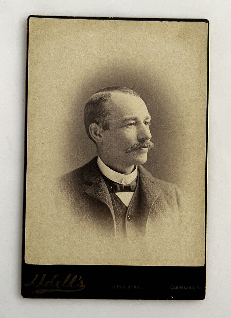 Antique Cabinet Card Portrait Dapper Gentleman  ORIGINAL Udell Ohio
