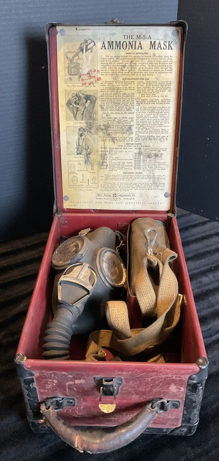 Antique Military WWII MSA Mine Safety Appliance Gas Mask 1939 Pittsburgh,PA
