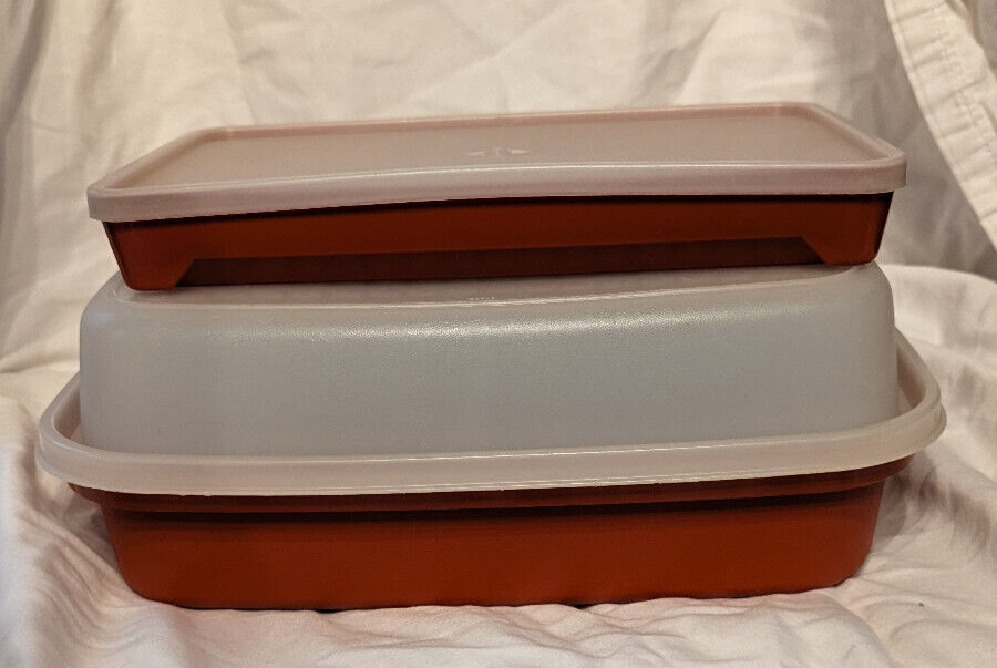 Tupperware Vintage Paprika 4 PC Marinade and Deli Keeper w/ Lids 1292 and 1294