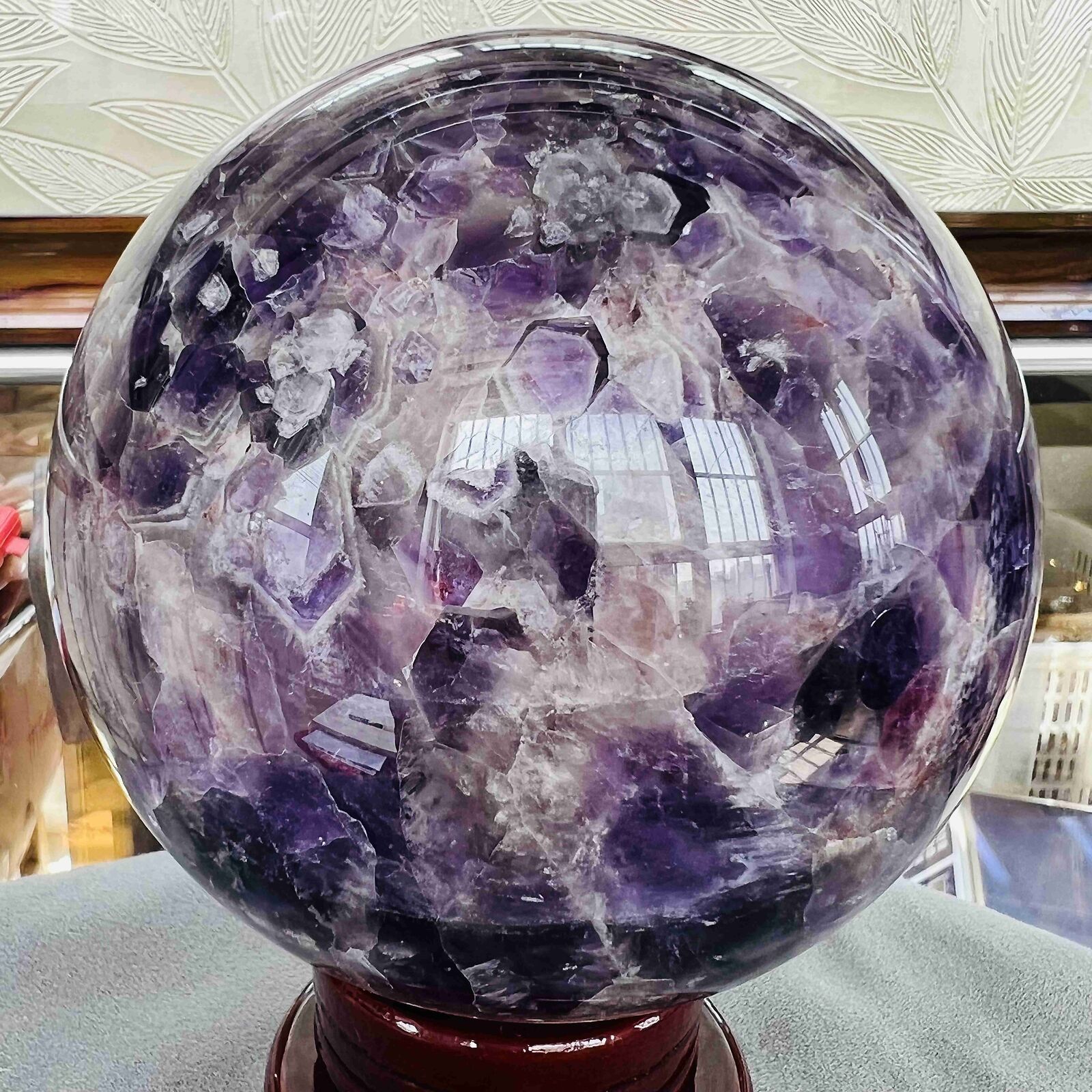 Top Natural Dream Amethyst Sphere Polished Quartz Crystal Ball Healing 2098G