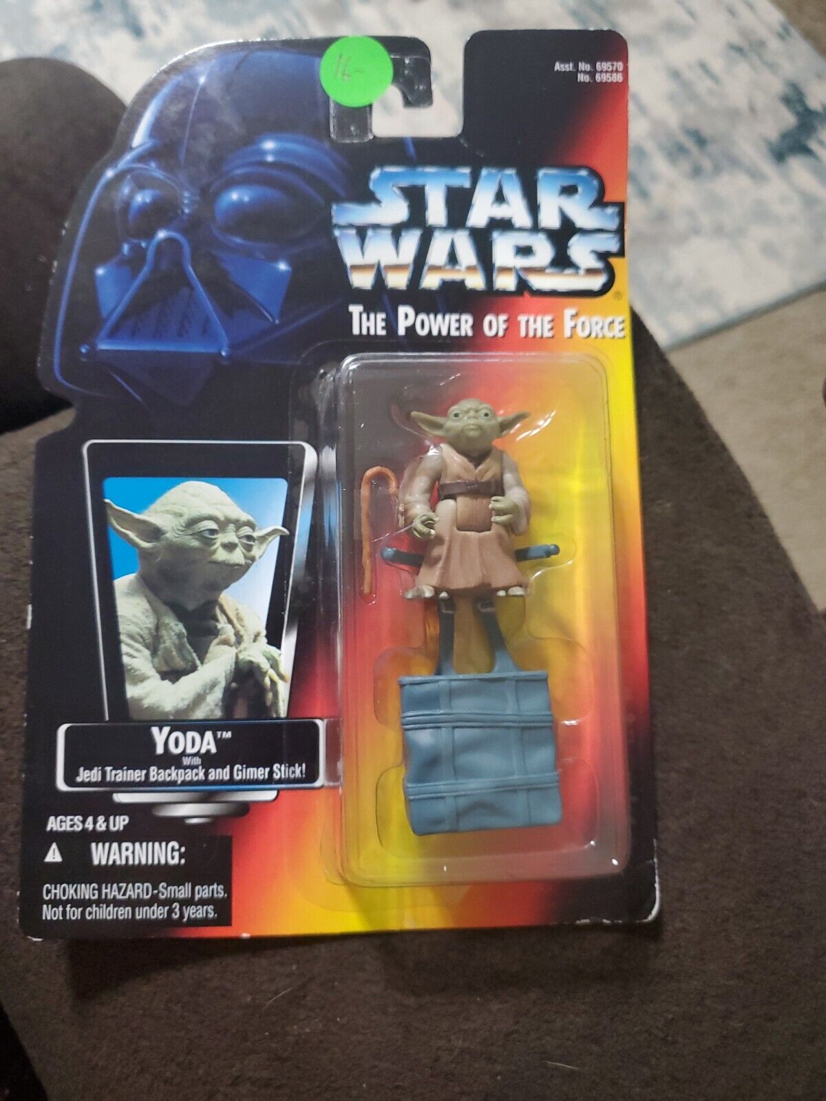 1995 Kenner Star Wars Yoda with Jedi Trainer Backpack and Gimer Stick Unopened