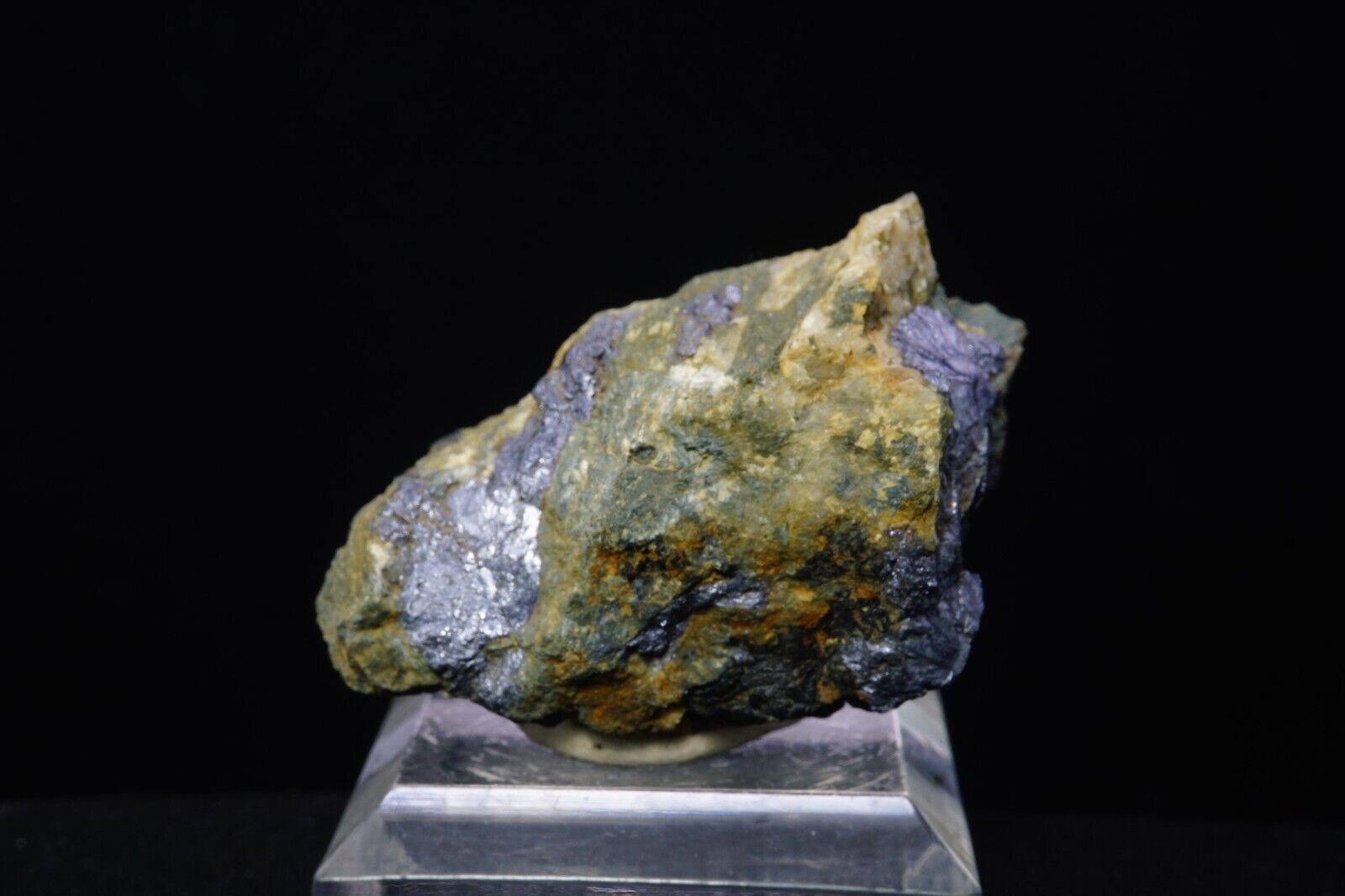 Molybdenite / 4.6cm Mineral Specimen / Yellow Hammer Mine, Utah