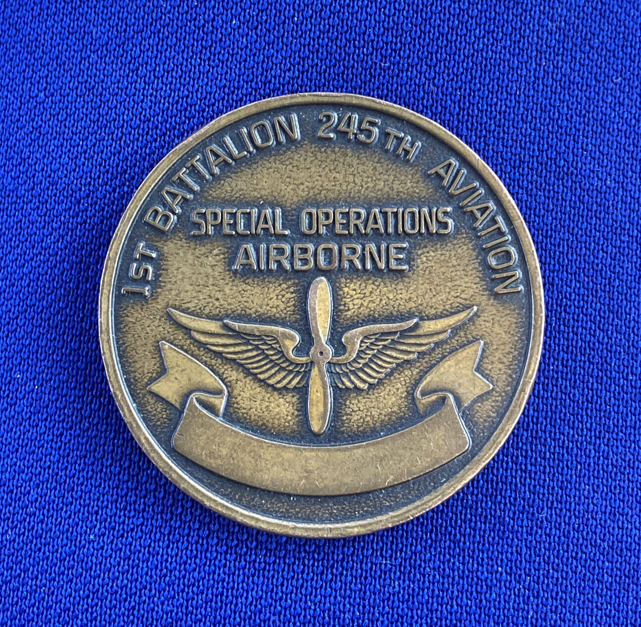 c.1980 DARKNESS Army Special Operations Airborne SOAR 1st BN Challenge Coin VTG