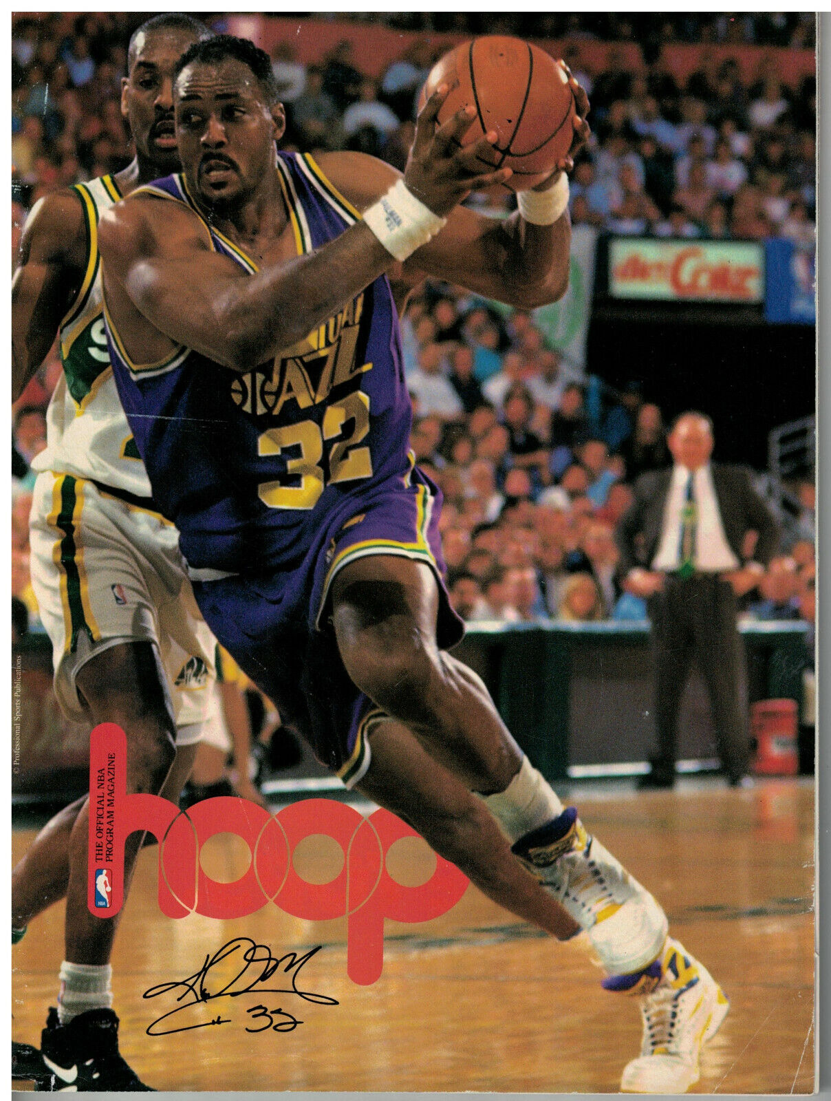 1993/94 Milwaukee Bucks Official Program Hoop Karl malone Cover