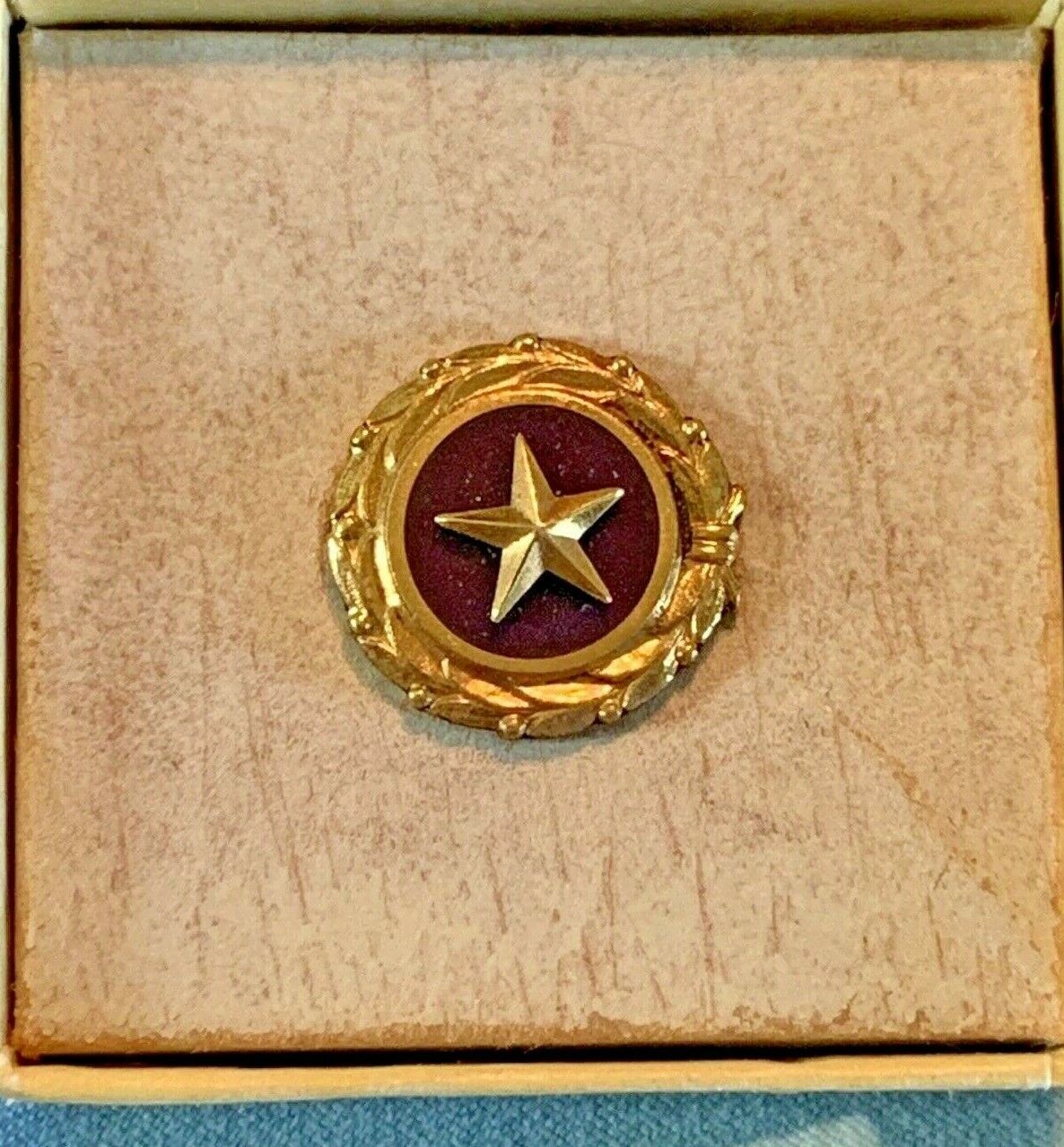 Original GOLD STAR MOTHERS US Military Lapel Pin Button- Killed In Action -WW2