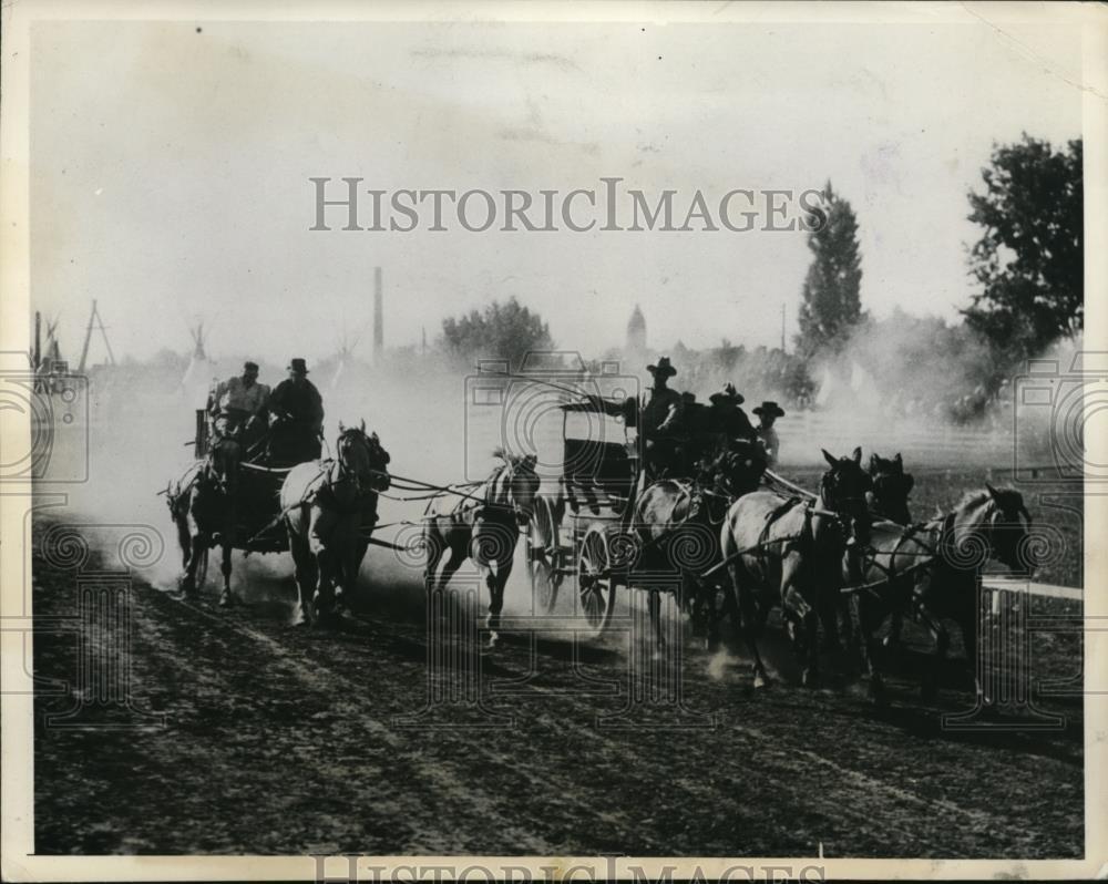 1935 Press Photo Annual rodeo at Ellensburg Wash Les Taylor, Les Swanson