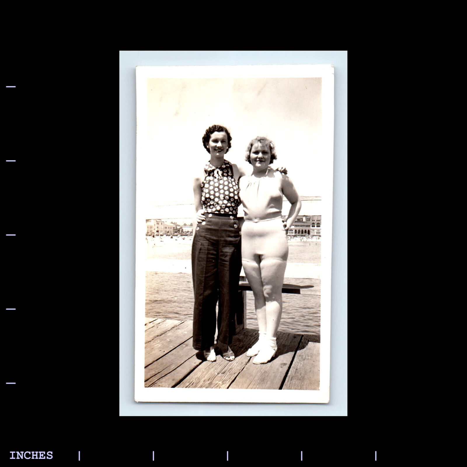 Vintage Photo AFFECTIONATE WOMEN STANDING ON BOARDWALK PIER