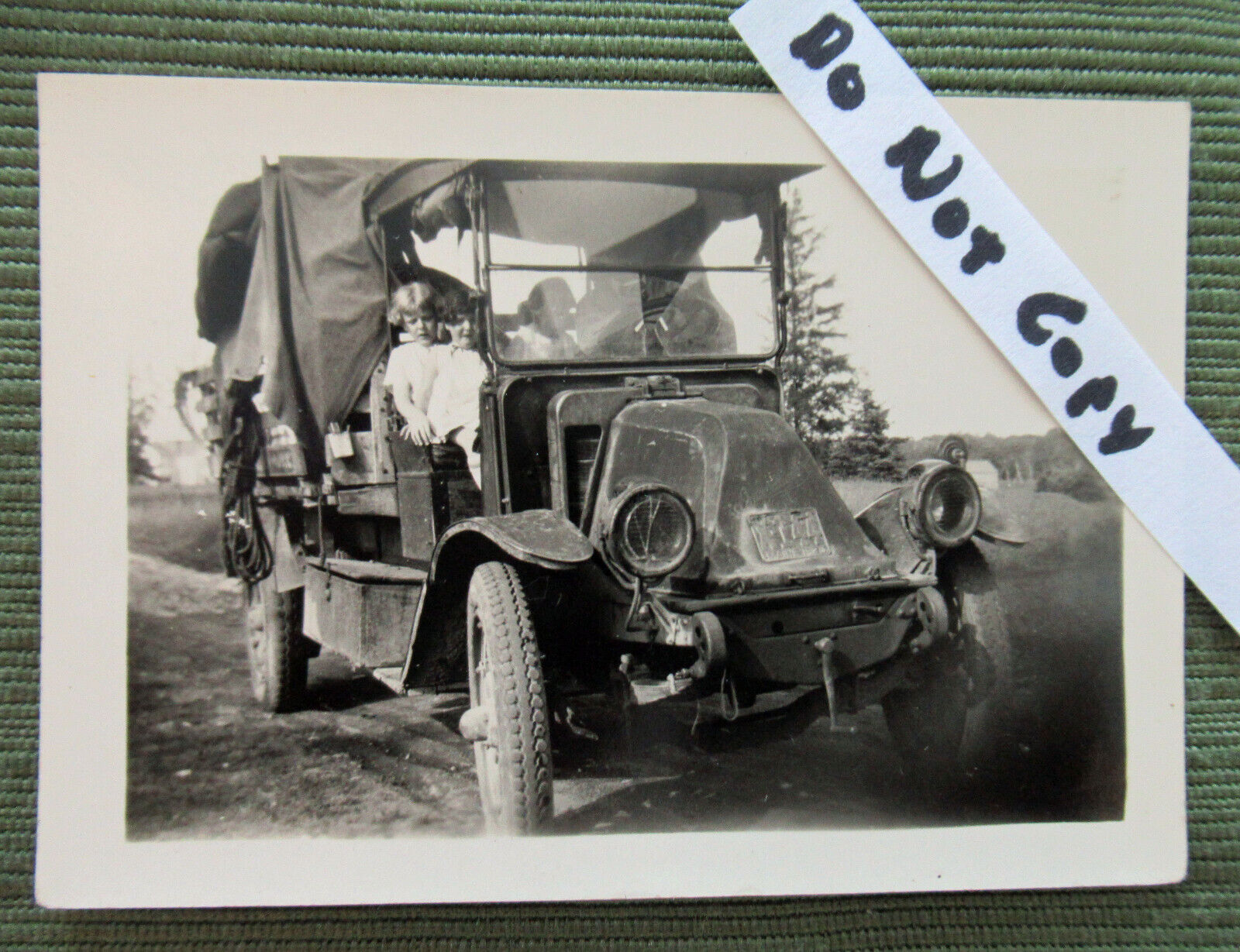 Vintage 1917 INTERNATIONAL IHC Truck Original Photo Family Posing 1920