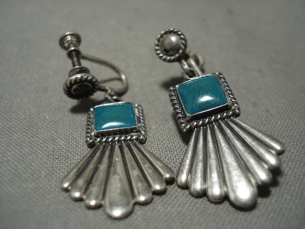 ❤️ VERY RARE~ VTG 1920s ~ NATIVE AMERICAN  EARRINGS~ \'SQUARED\' TURQUOISE SILVER