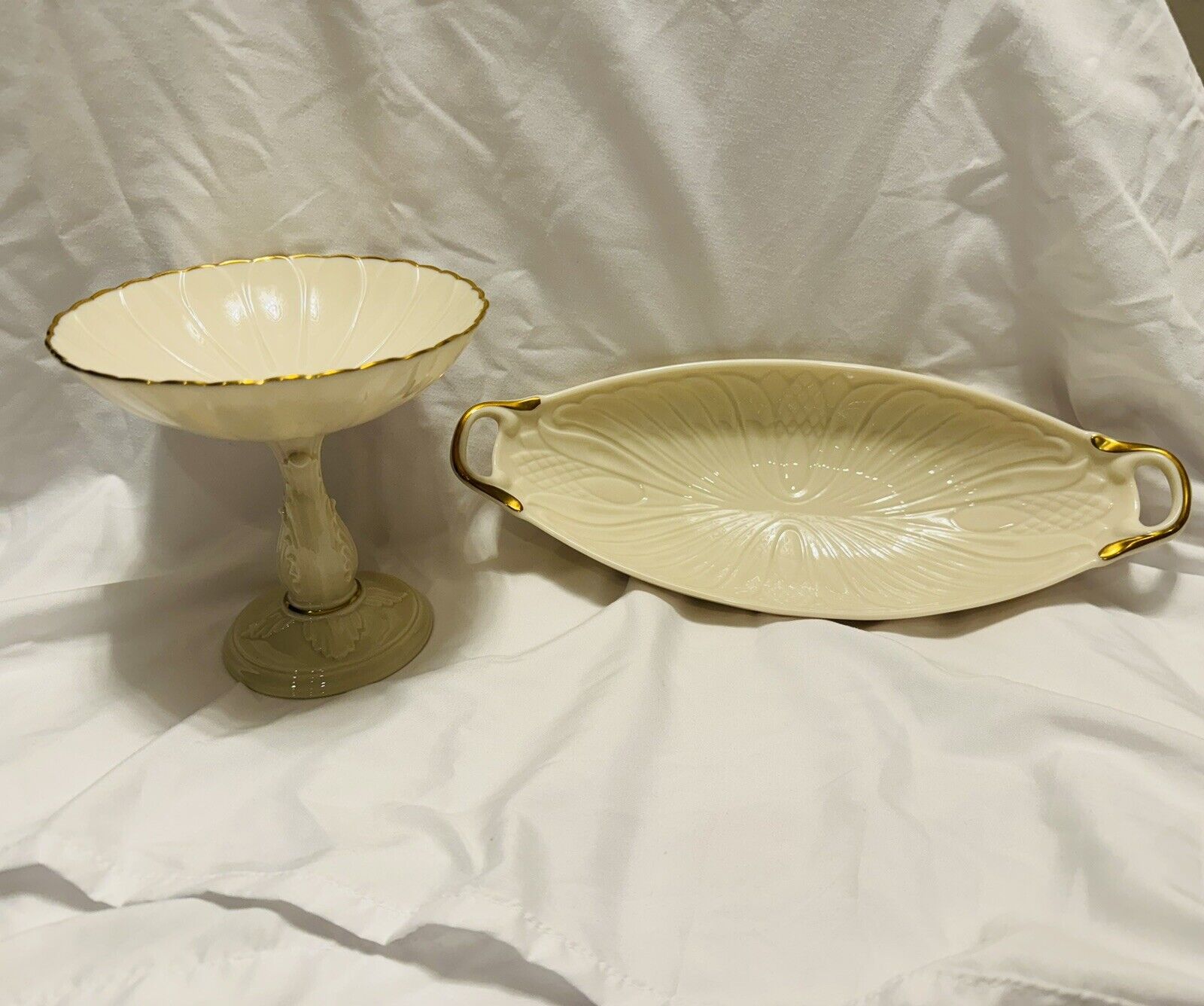 Lenox Gold-Trimmed Decorative Collectibles Bowls (2 Pieces)