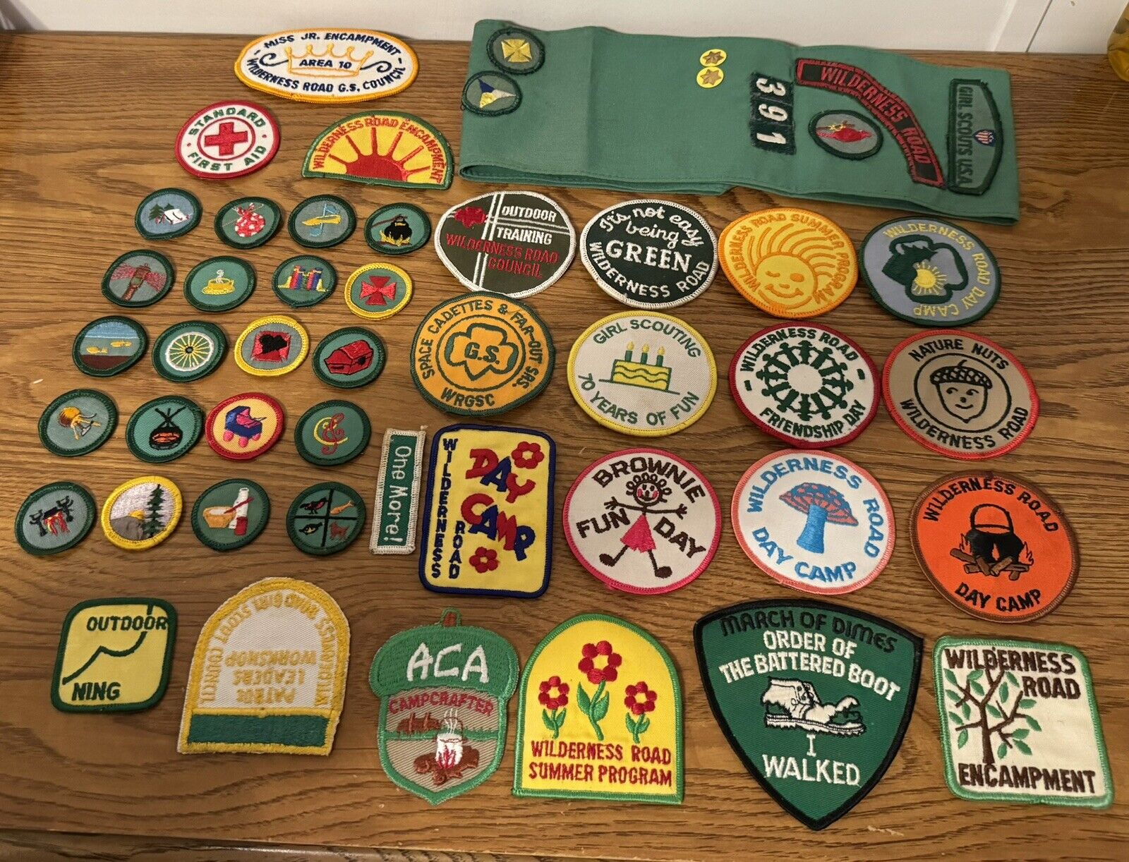 Huge Lot of  40+Vintage Boy/Girl Scout Memorabilia’s 80’s/90’s Patches & Sash