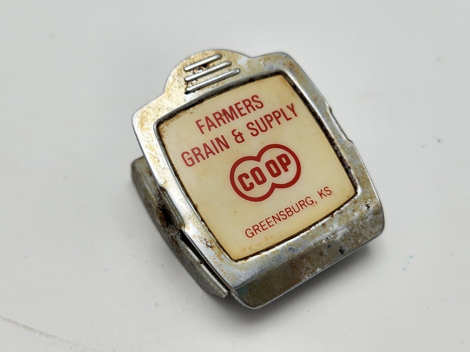 Vintage Barlow Coop Farmers Grain Supply Greensburg KS Advertising Clip Magnet