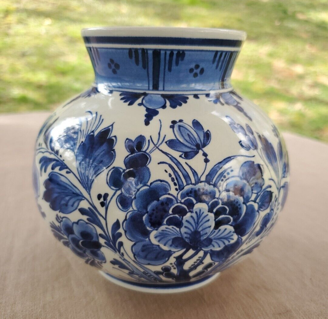 Vintage Royal Delft CC 1958 Vase