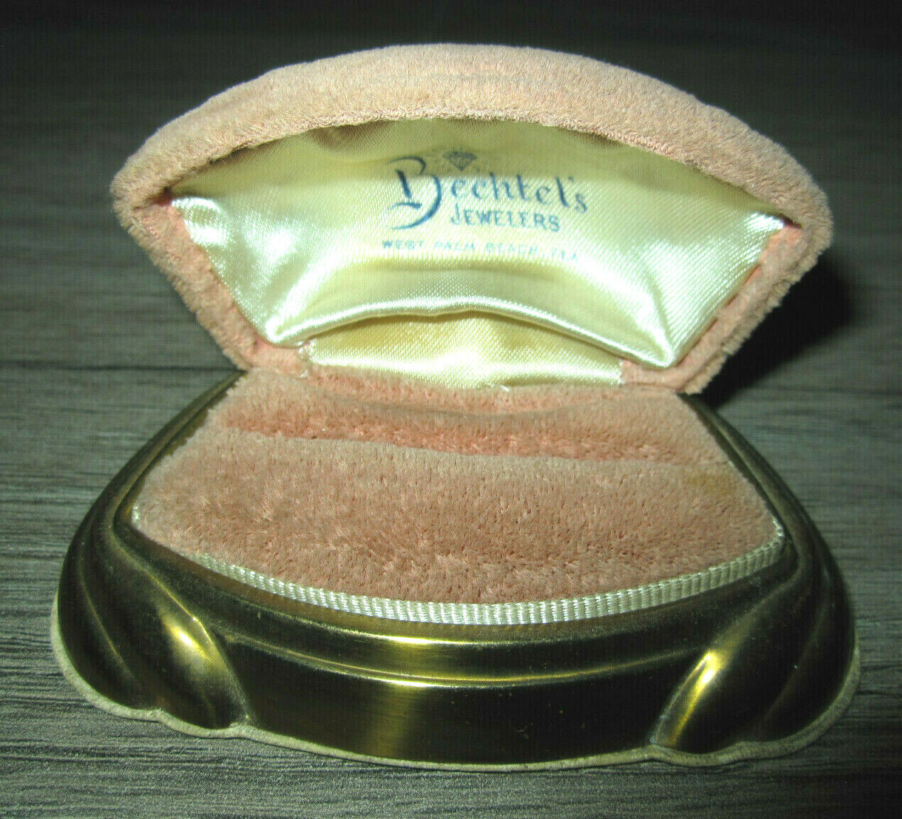 Vintage Bechtel's Jewelers of West Palm Beach, Florida pink & gold ring box