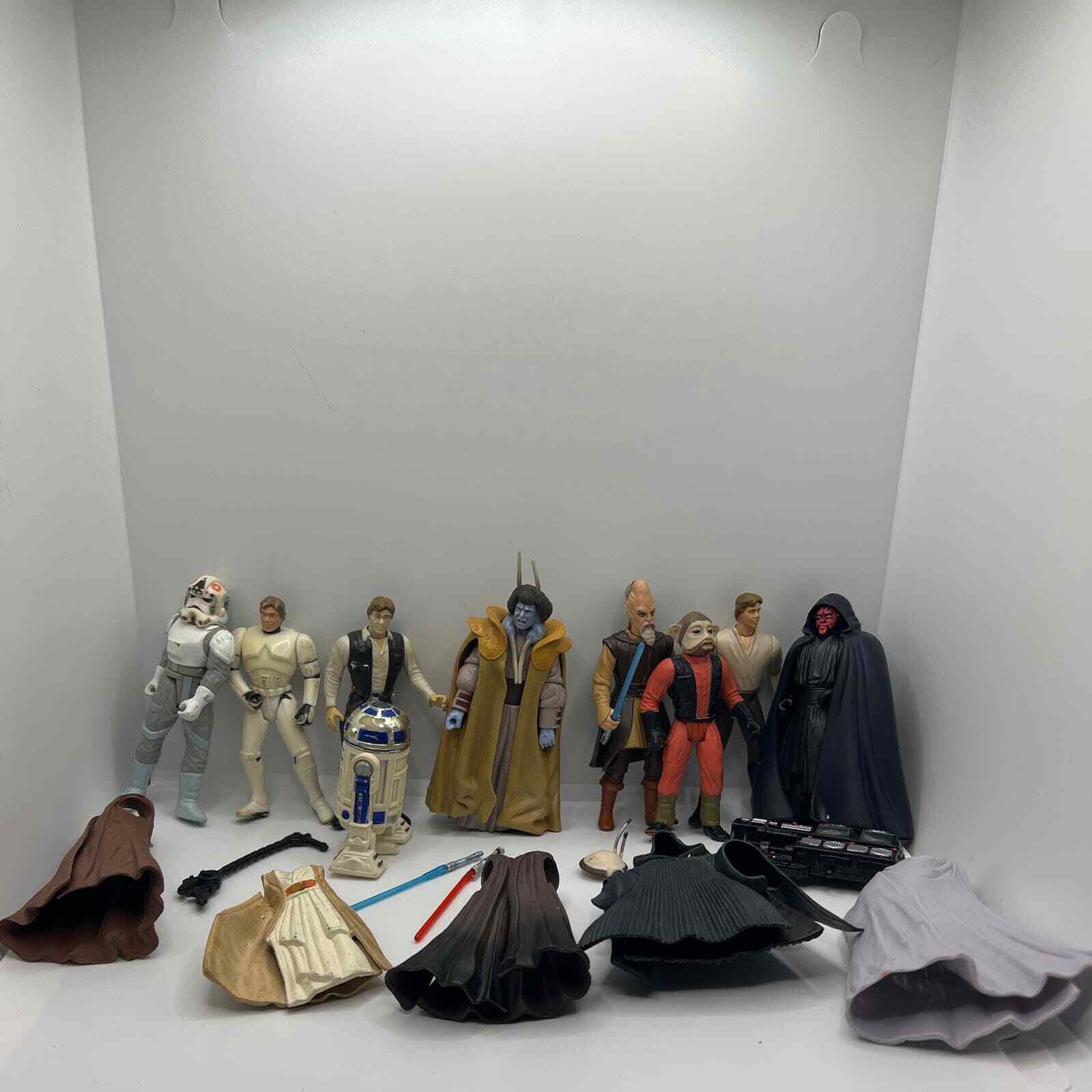 Vintage early-mid 90’s Star Wars figurines lot with extras 