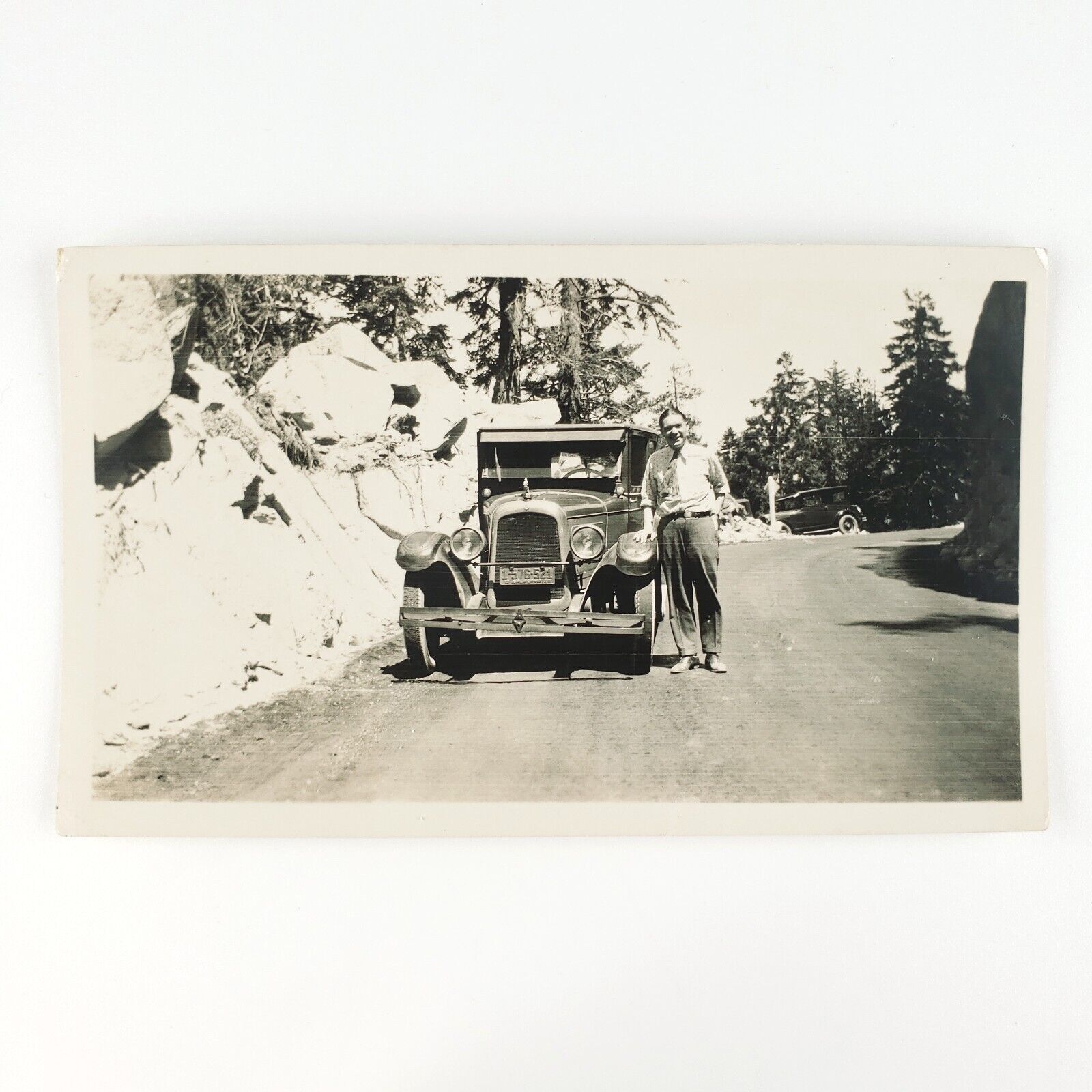 Jewett Car Mountain Road Photo 1930s Old Classic Automobile Found Snapshot D1701