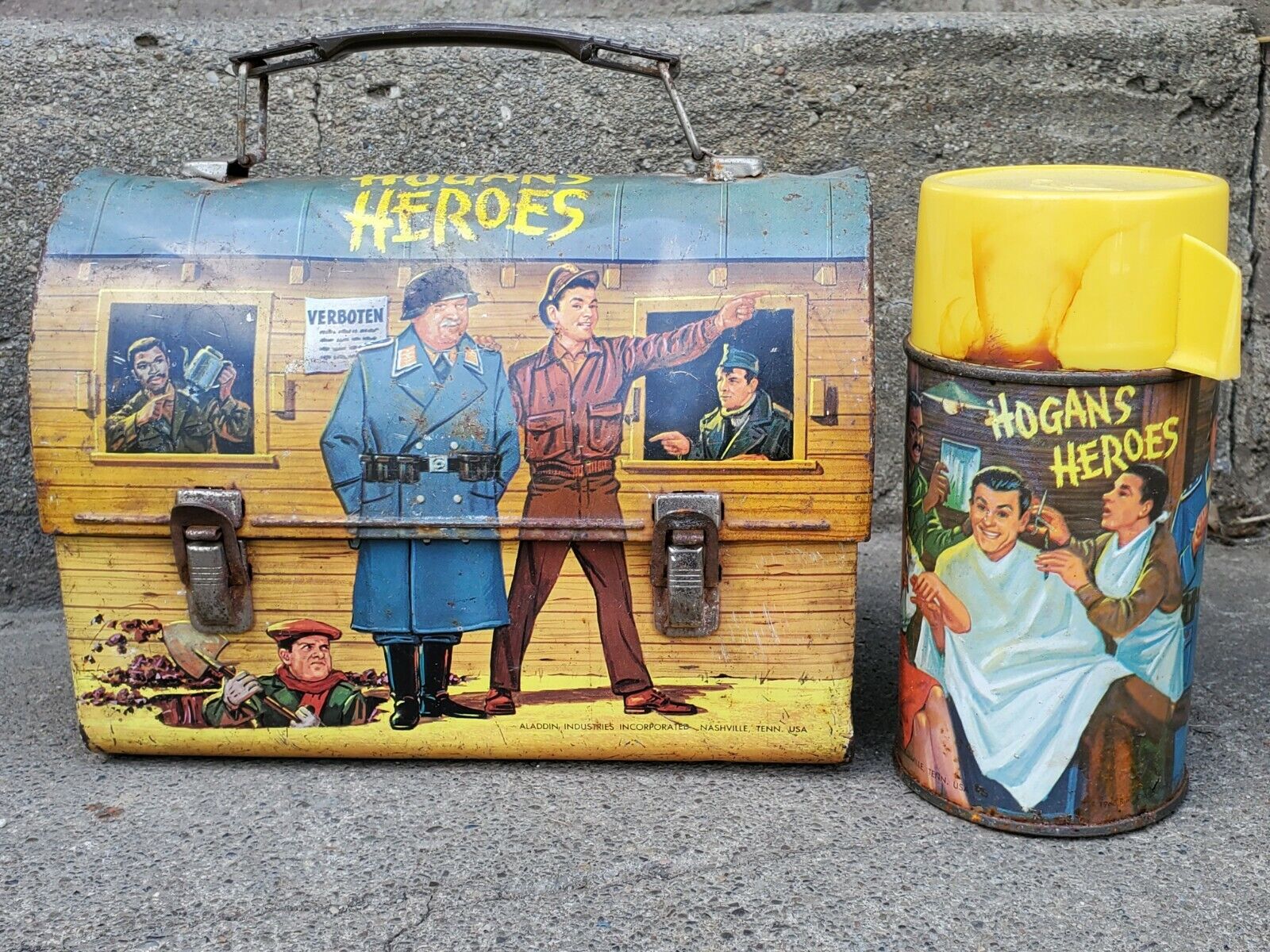 Vintage 1966 Bing Crosby Aladdin Hogan\'s Heroes WWII Dome Lunch Box Thermos