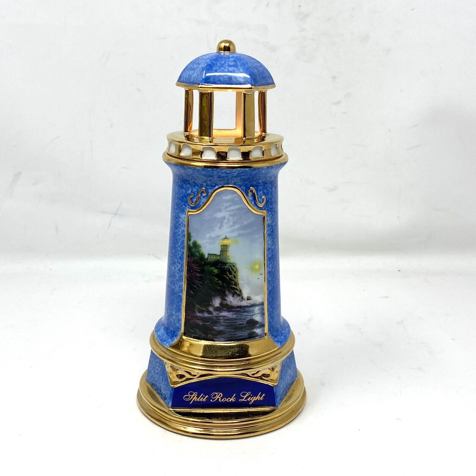 Thomas Kinkade “Split Rock Light” Lighted Porcelain Lighthouse