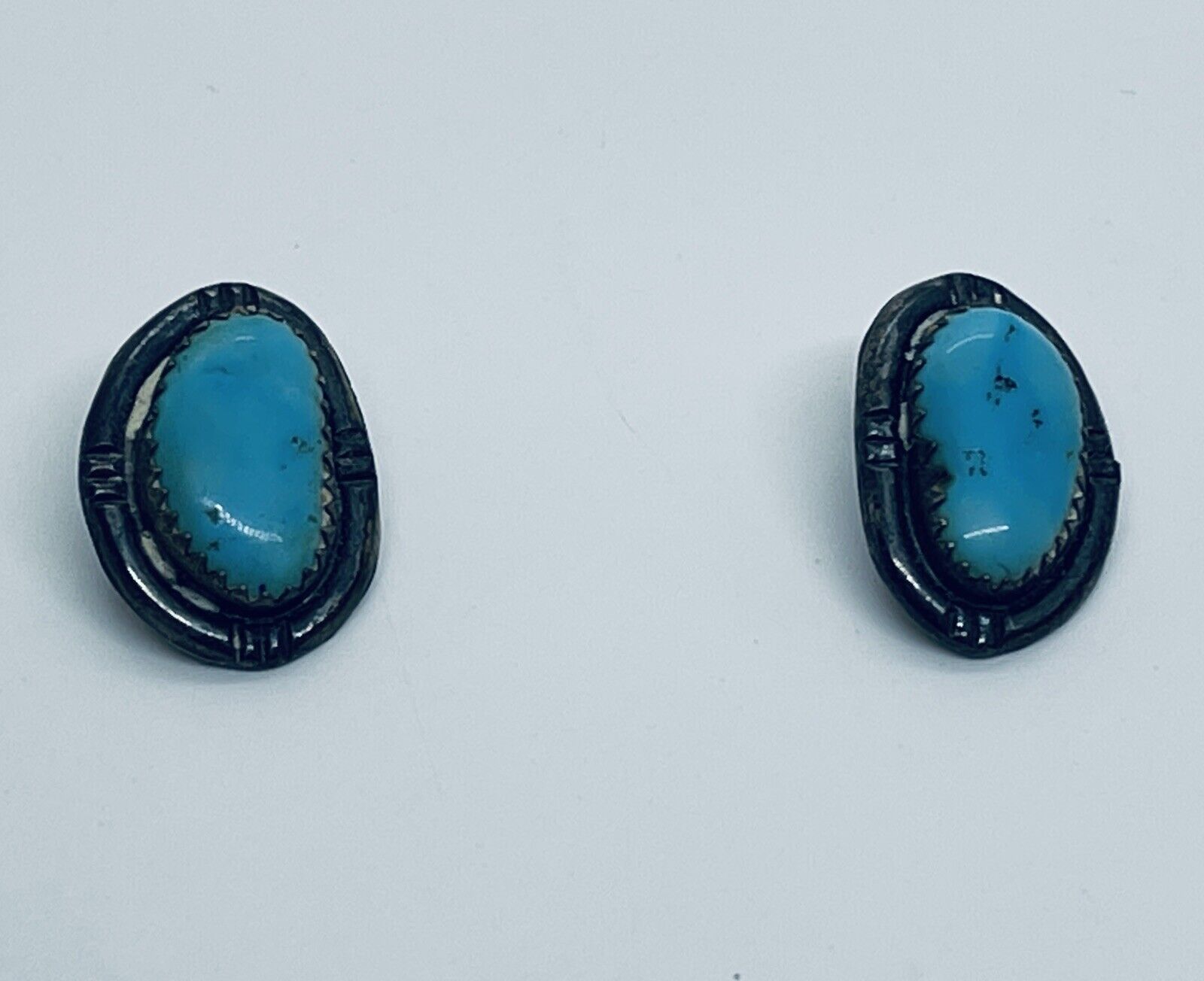 Vintage Old Navajo Sterling Silver Natural Bisbee Turquoise Cabochon Earrings