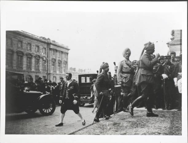 Indian delegation arriving at Halle de Paix Versailles 1910s OLD PHOTO