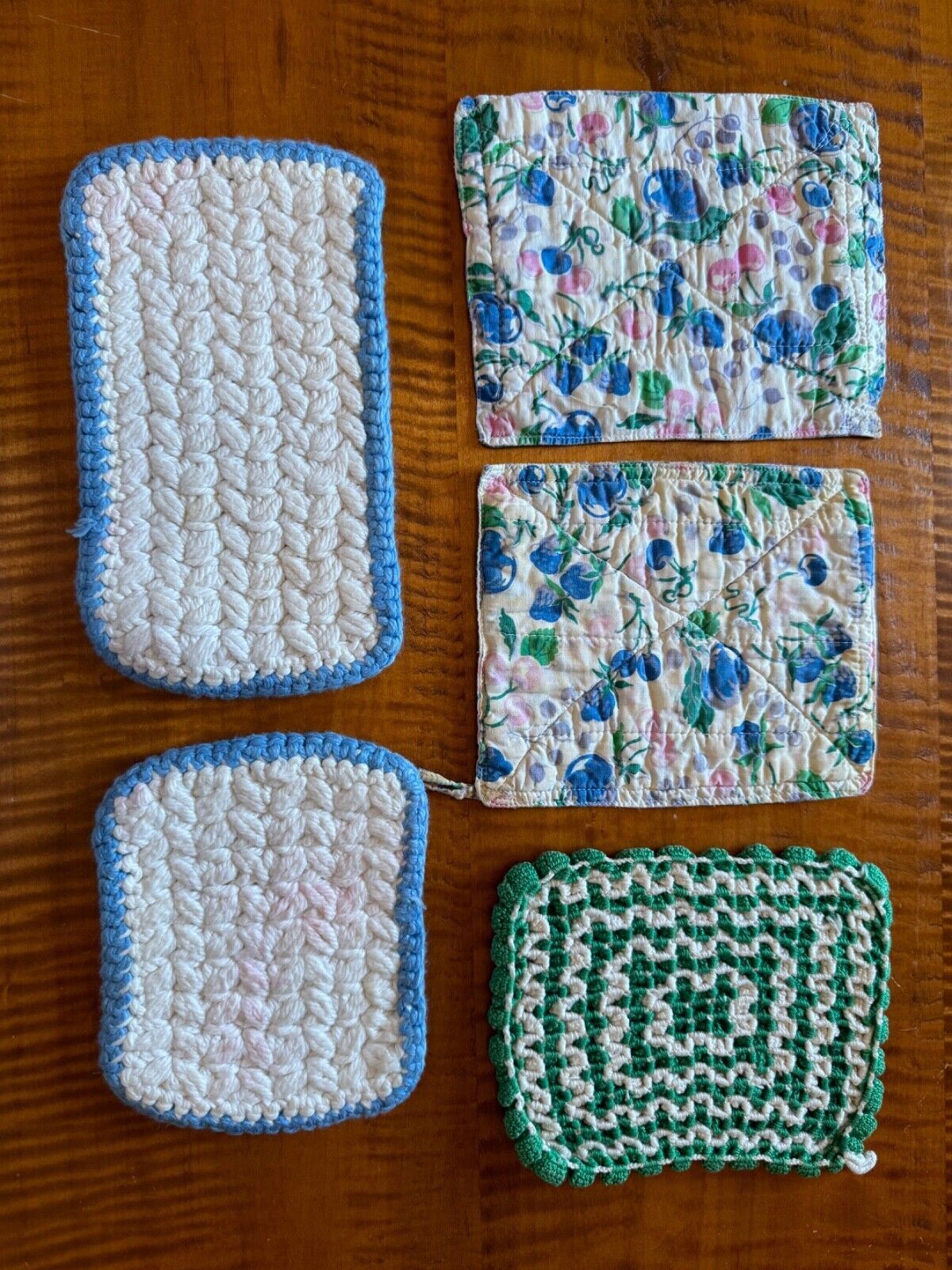 MCM Hand Sewn & Crocheted Pot Holders/Trivets Lot of Miscellaneous 5